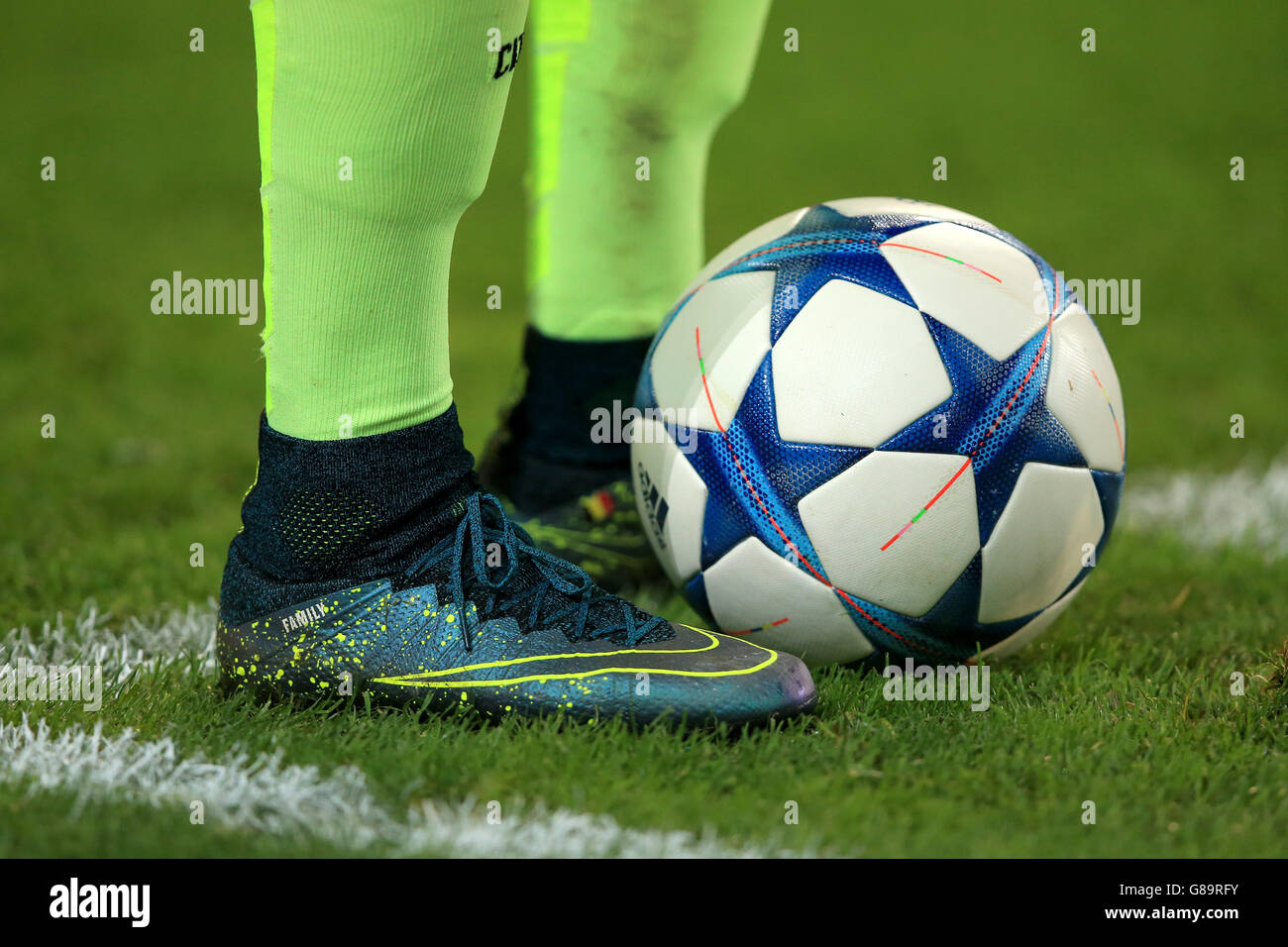 Dettagli sugli stivali del Kevin De Bruyne di Manchester City Foto stock -  Alamy