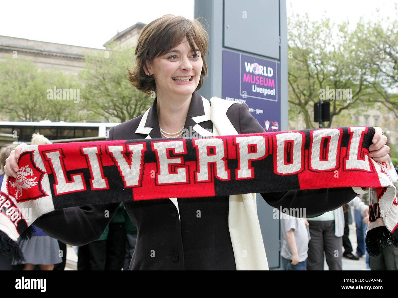 Calcio - Liverpool v AC Milan - Cherie Blair Support Foto Stock