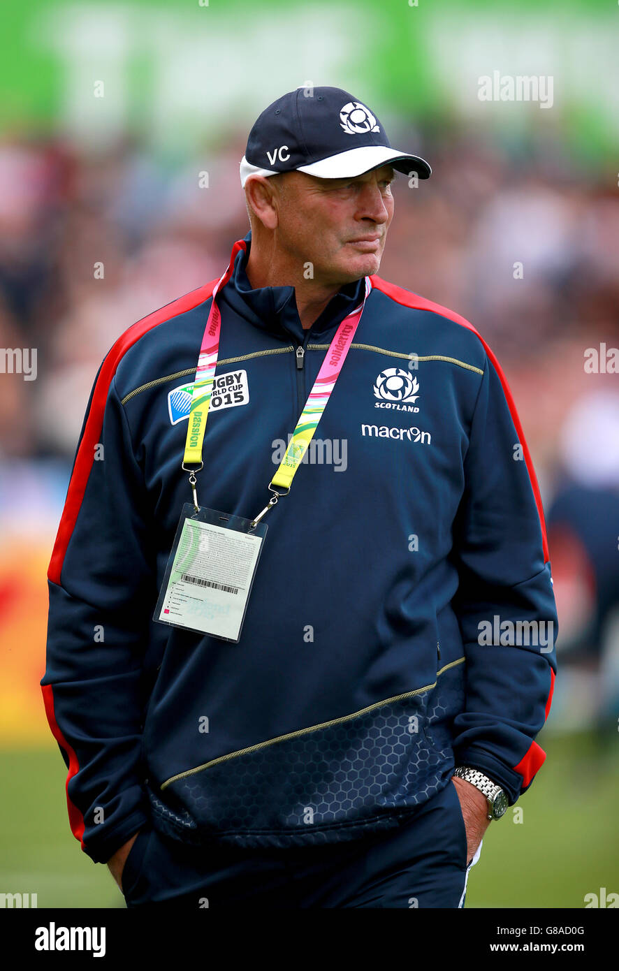 Prima della partita della Coppa del mondo di Rugby al Kingsholm Stadium di Gloucester, il capo allenatore scozzese Vern Cotter. Data immagine: Mercoledì 23 settembre 2015. Vedi la storia della PA RUGBYU Scozia. Il credito fotografico dovrebbe essere: David Davies/PA Wire. RESTRIZIONI: Rigorosamente nessun uso commerciale o associazione senza autorizzazione RWCL. Solo per l'uso di immagini fisse. L'uso implica l'accettazione della Sezione 6 di RWC 2015 T&cs at:http://bit.ly/1MPElTL Call +44 (0)1158 447447 per ulteriori informazioni. Foto Stock