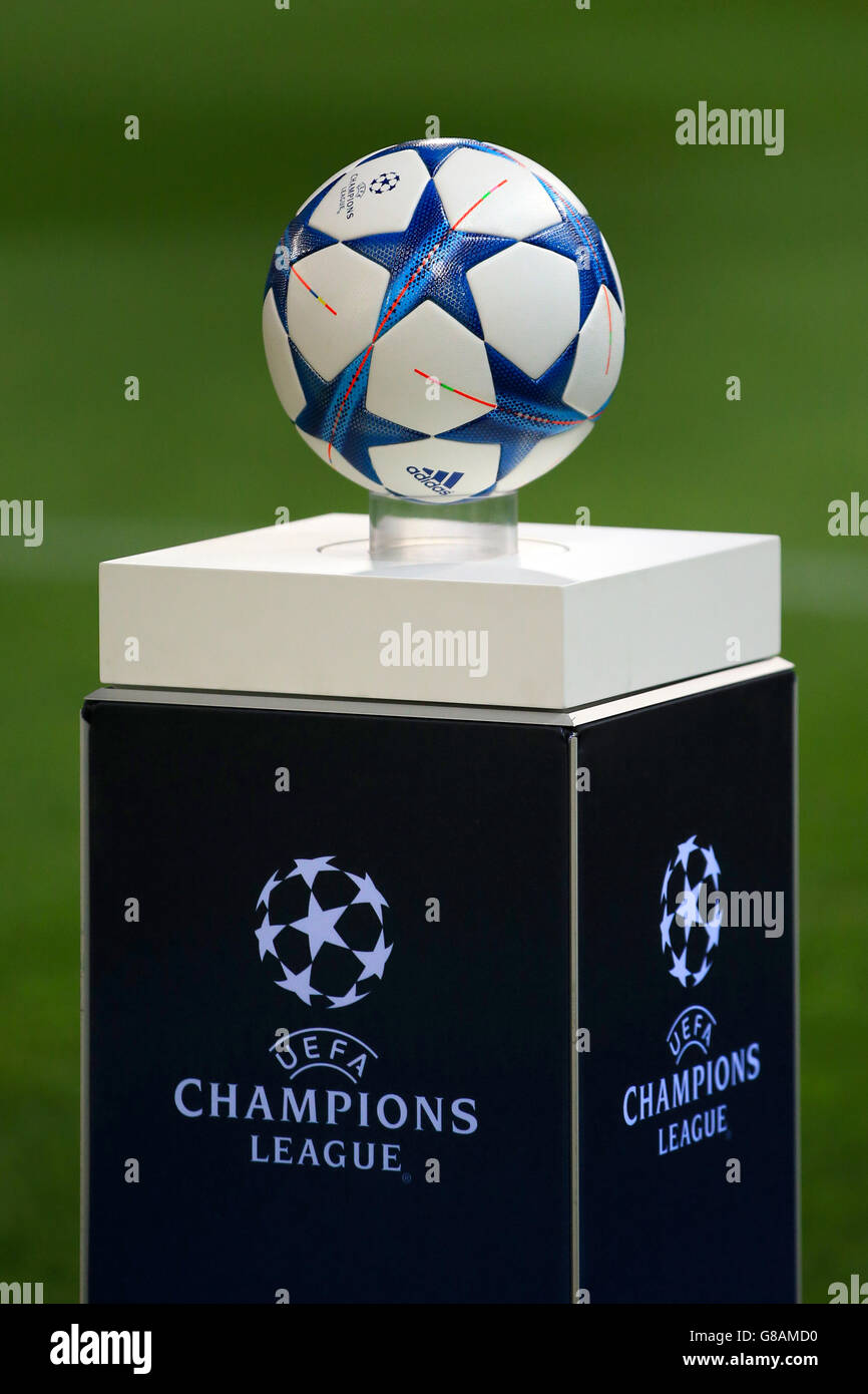 Soccer - UEFA Champions League - Gruppo C - Atletico Madrid v SL Benfica - Vicente Calderon Foto Stock