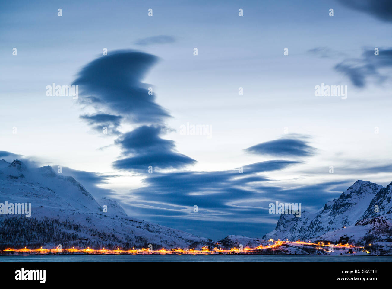 Isola di Kvaløya con Kaldfjord, Norvegia Foto Stock