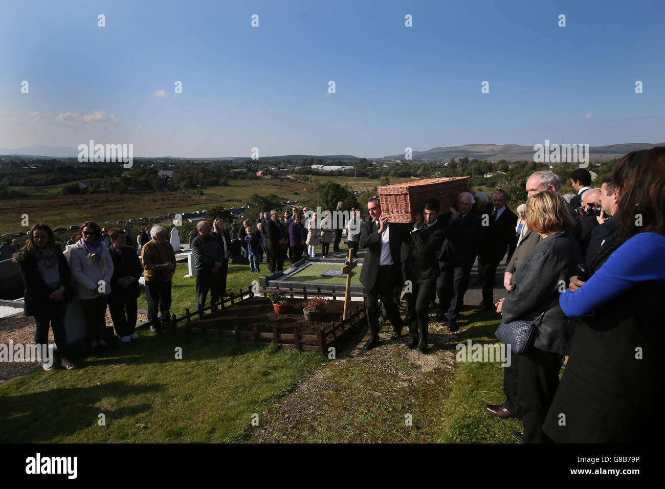 Brian Friel funerale Foto Stock