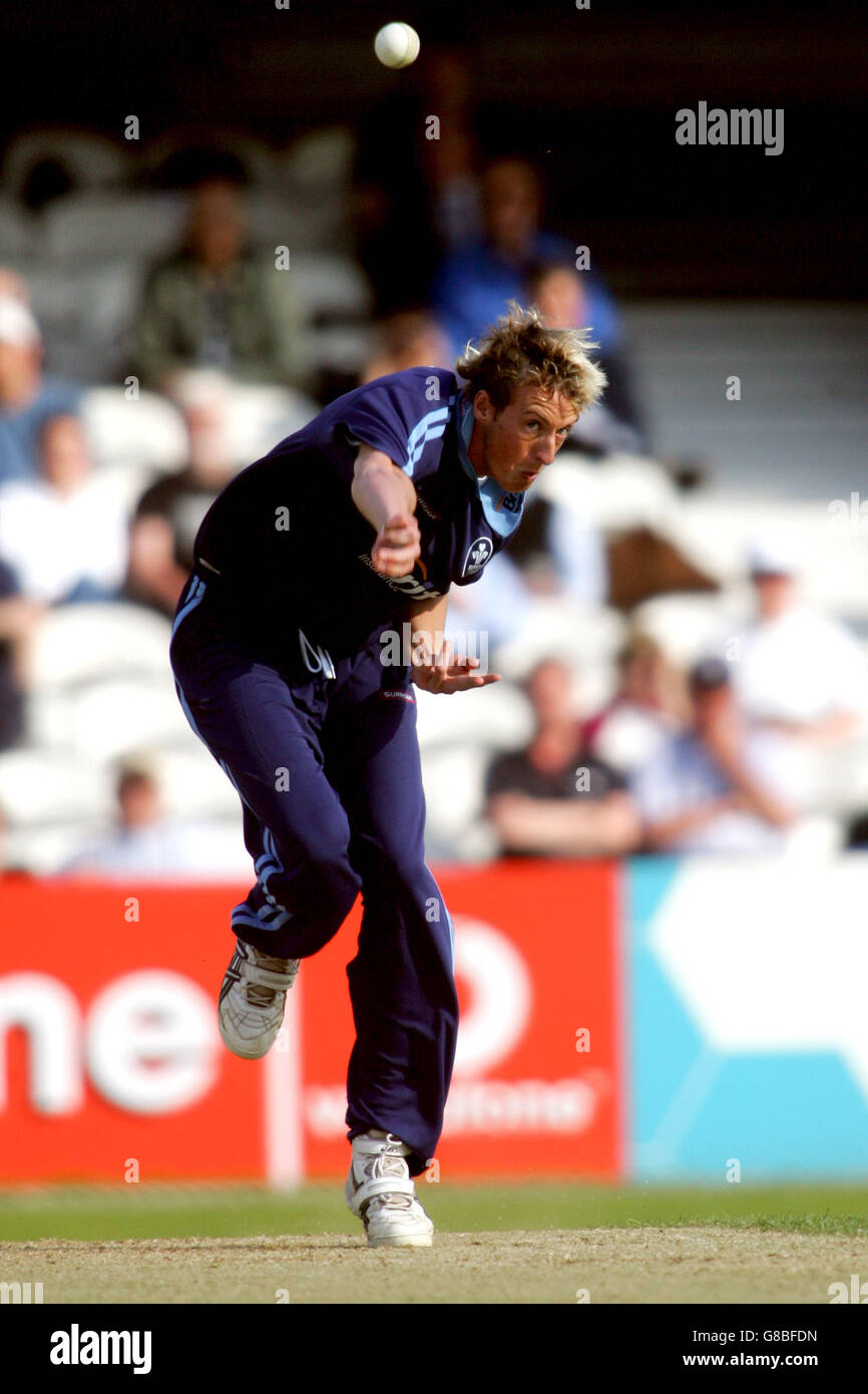 Cricket - totesport National Cricket League - Divisione due - Surrey Lions contro Durham dynamos - The Brit Oval. Neil SAKER, Surrey Lions Foto Stock