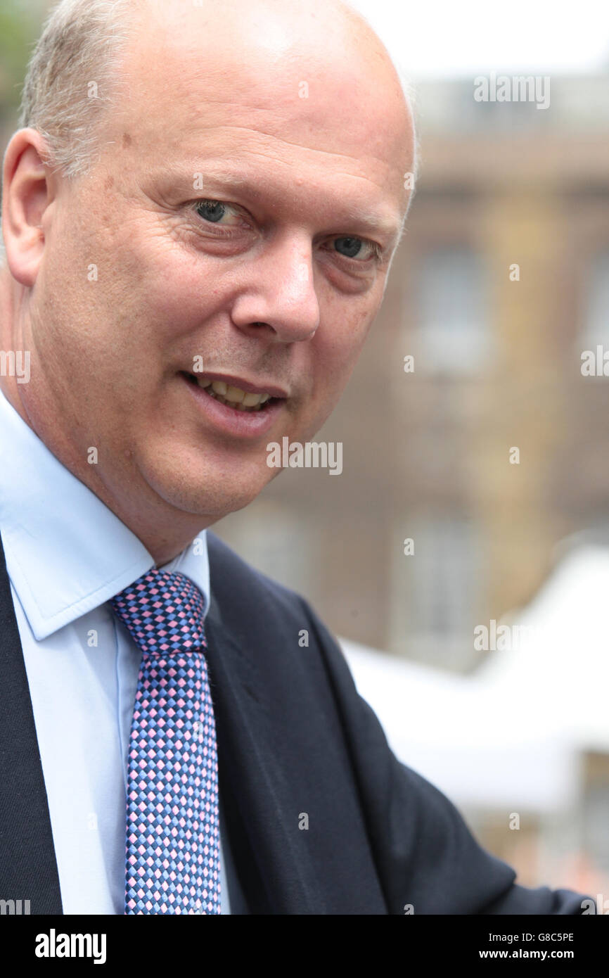 Londra - Giu 27, 2016: Chris Grayling visto al College Green, Westminster Foto Stock