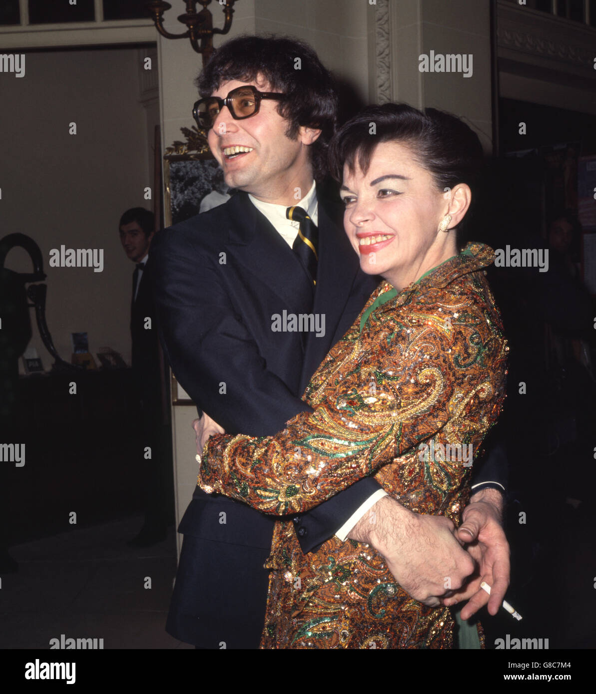 Intrattenimento - Judy Garland - Londra. Mickey Deans, dove attualmente sta comparendo. Foto Stock Intrattenimento - Judy Garland - Londra. Mickey Deans, dove attualmente sta comparendo. Foto Stock