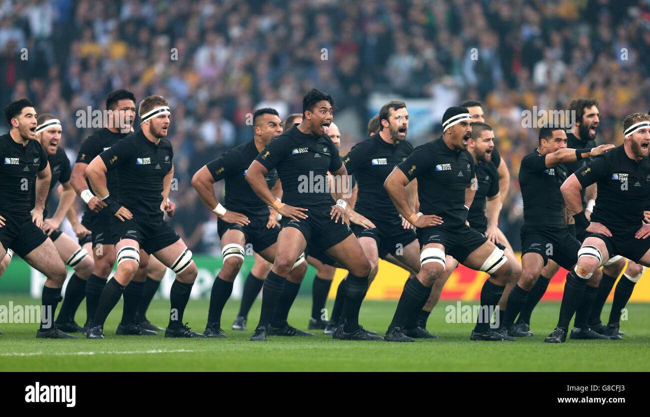 Rugby new zealand haka immagini e fotografie stock ad alta risoluzione -  Alamy