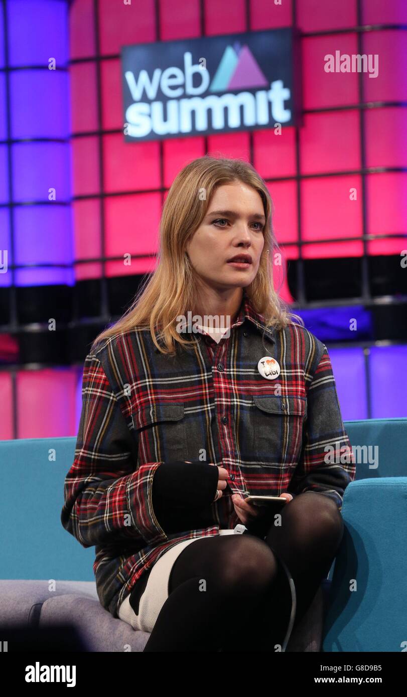 La supermodella e filantropo russa Natalia Vodianova parla al Web Summit di tre giorni al RDS di Dublino. Foto Stock