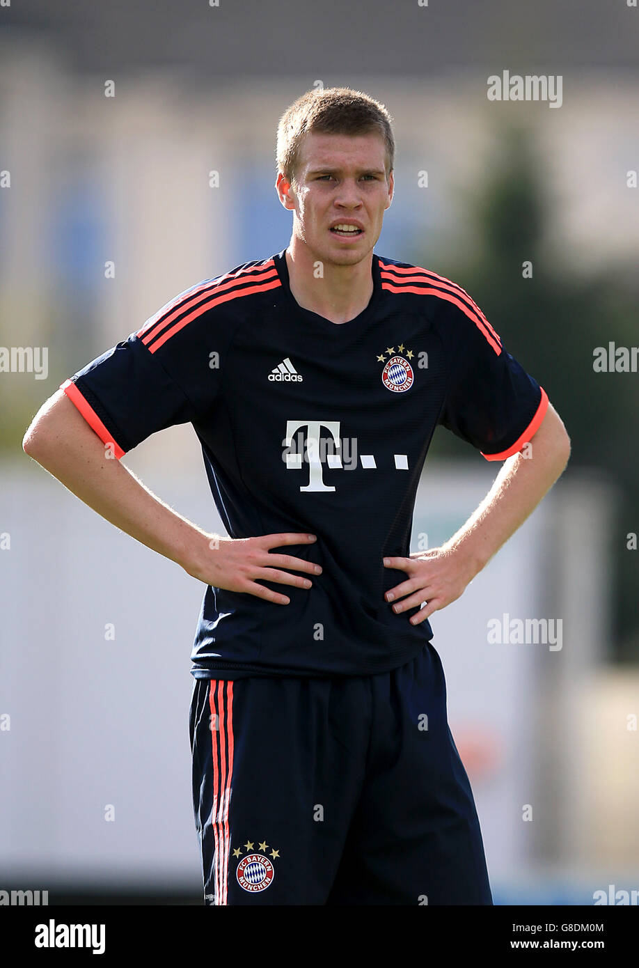 Soccer - UEFA Youth League - Gruppo F - Arsenal v Bayern Munich - Parco Prato Foto Stock