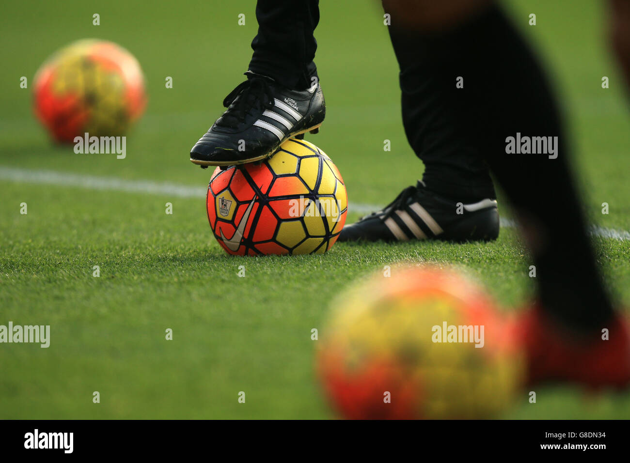 Una visione generale di un ufficiale Nike Ordem 3 PL Calcio Premier League  Foto stock - Alamy