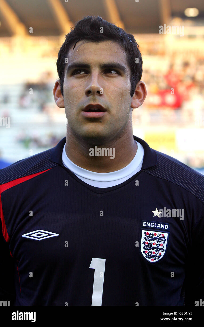 Calcio - Torneo di Tolone 2005 - Gruppo B - Inghilterra / Tunisia - Stade Mayol. Jamie Young, Inghilterra Foto Stock