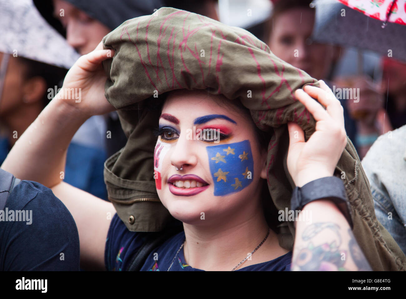 Londra, Regno Unito. Il 28 giugno, 2016. I cittadini britannici protesta in Trafalgar Square contro i risultati del referendum nel Regno Unito a lasciare l'UE. Credito: Melinda Nagy/Alamy Live News Foto Stock