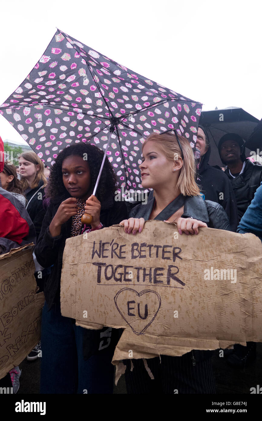 Anti Brexit rally a Trafalgar Square a seguito del referendum europeo votato a lasciare. Foto Stock