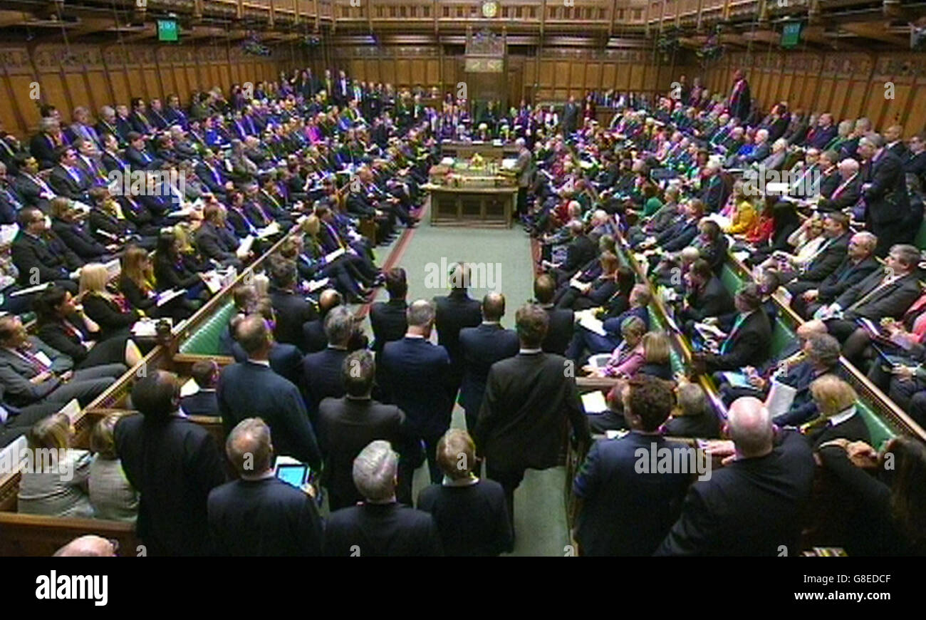 Una vista generale della Camera dei Comuni di Londra, durante il primo ministro di domande. Foto Stock