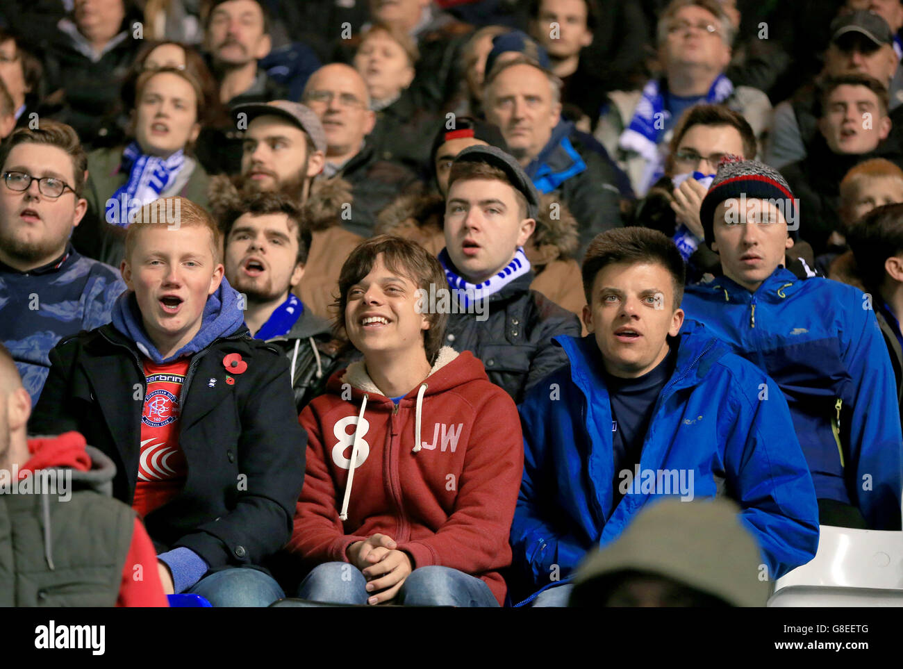 I fan di Birmingham City nel 0.0 si confrontano con Blackburn Rovers, durante la partita del campionato Sky Bet a St Andrews, Birmingham. Foto Stock