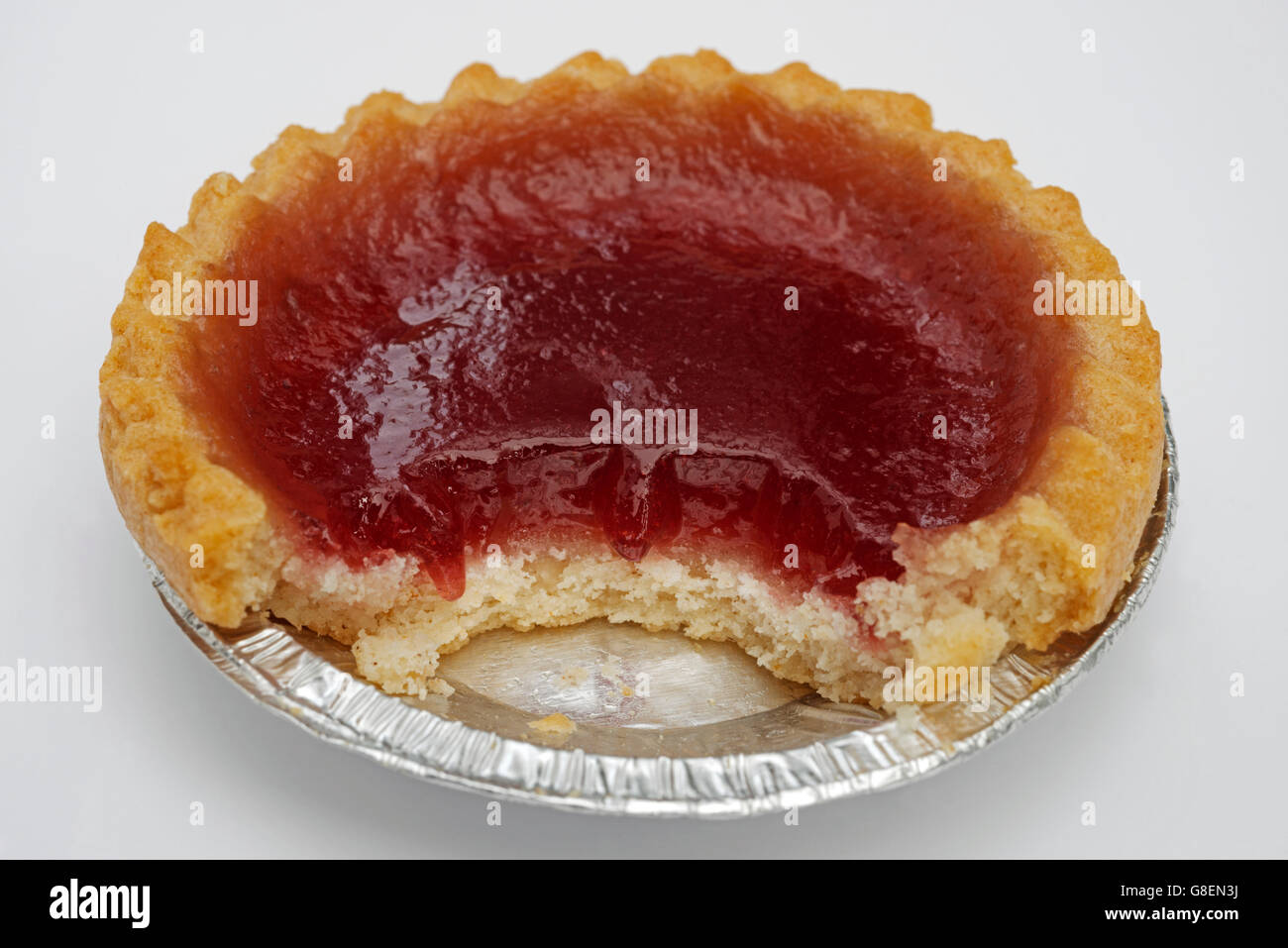 Signor Kipling confettura di fragole tart Foto Stock