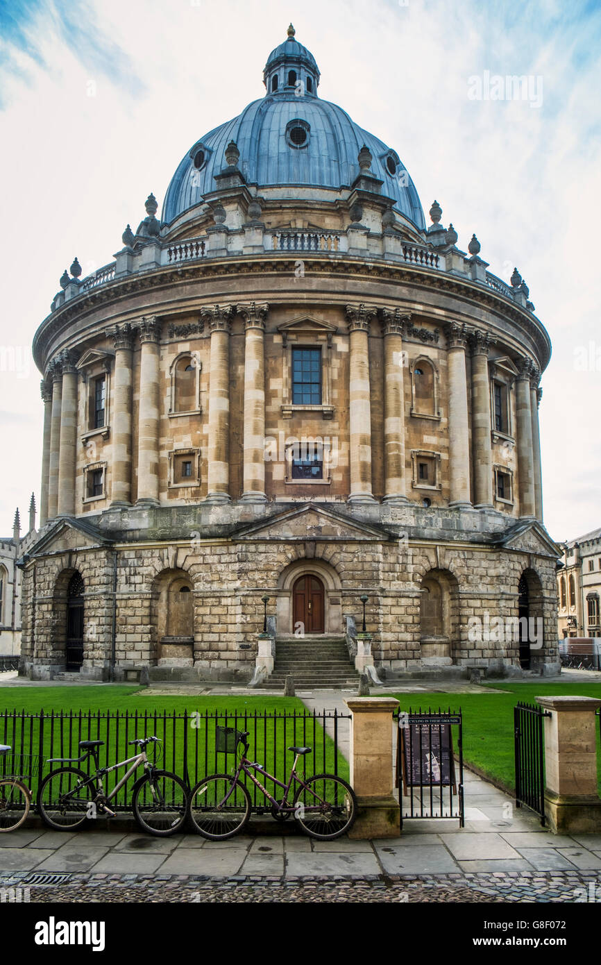 Europa, Regno Unito, Inghilterra, Oxford, Università di Oxford, La Radcliffe Camera del 18th secolo (architetto James Gibbs), parte della Biblioteca Booleana Foto Stock