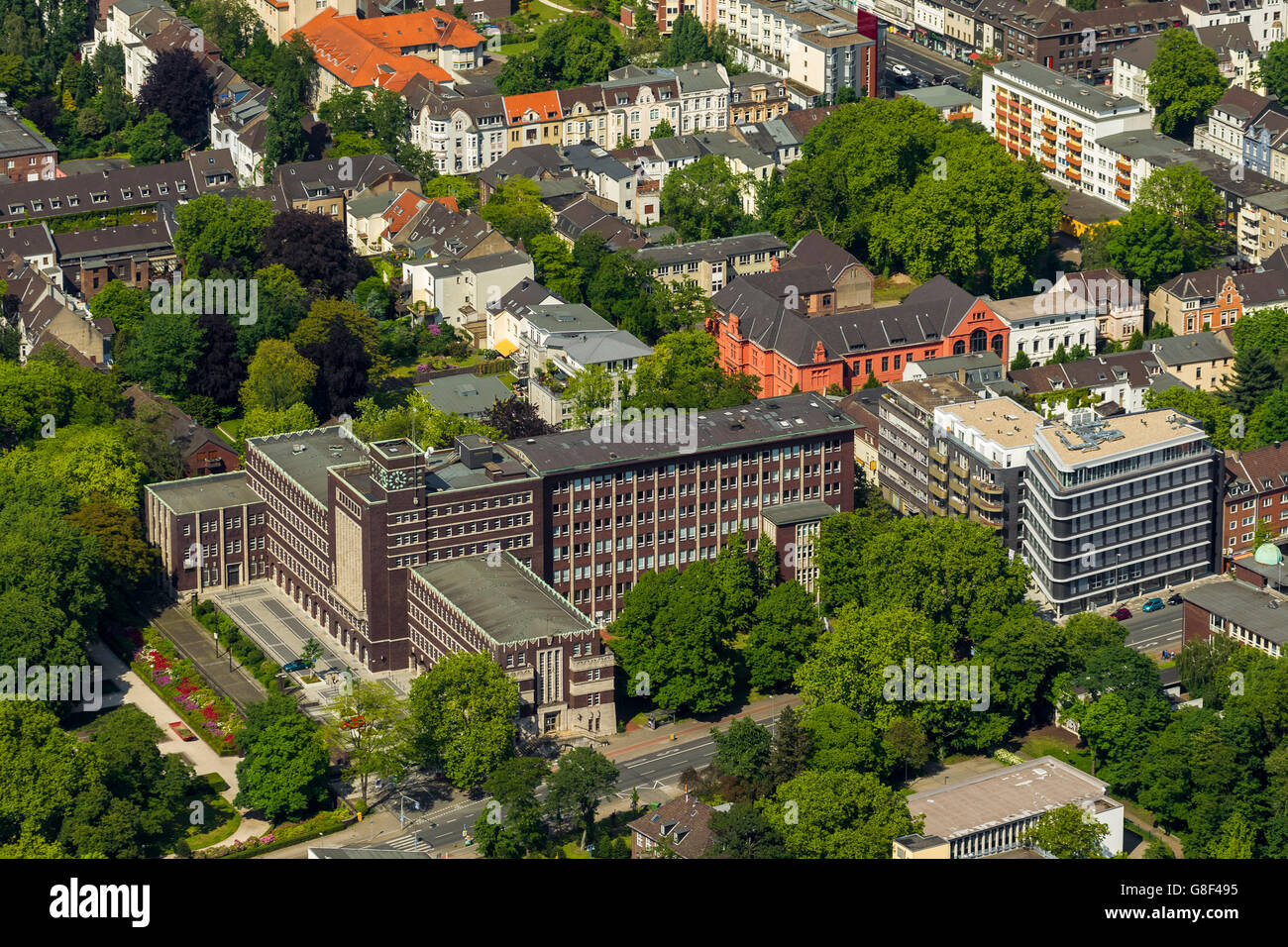 Vista aerea, Municipio di Oberhausen, Spot - ufficio nuovo edificio di fronte al municipio - costruito per conto della Babcock Pensionskasse, Foto Stock