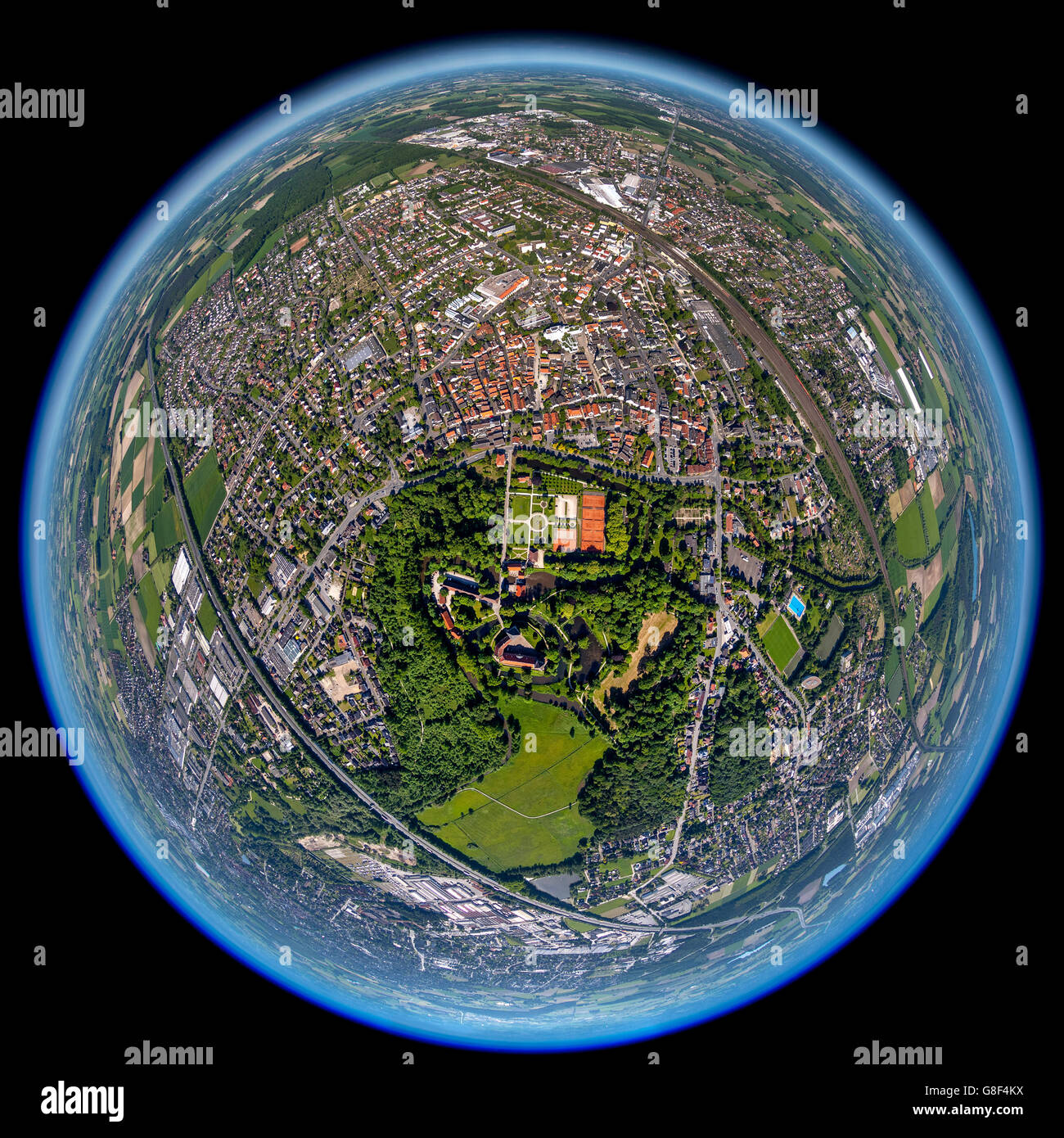 Vista aerea, immagine fisheye, fisheye, panoramica del centro cittadino di Rheda, Rheda-Wiedenbrück, East Westfalia, Renania settentrionale-Vestfalia, Foto Stock