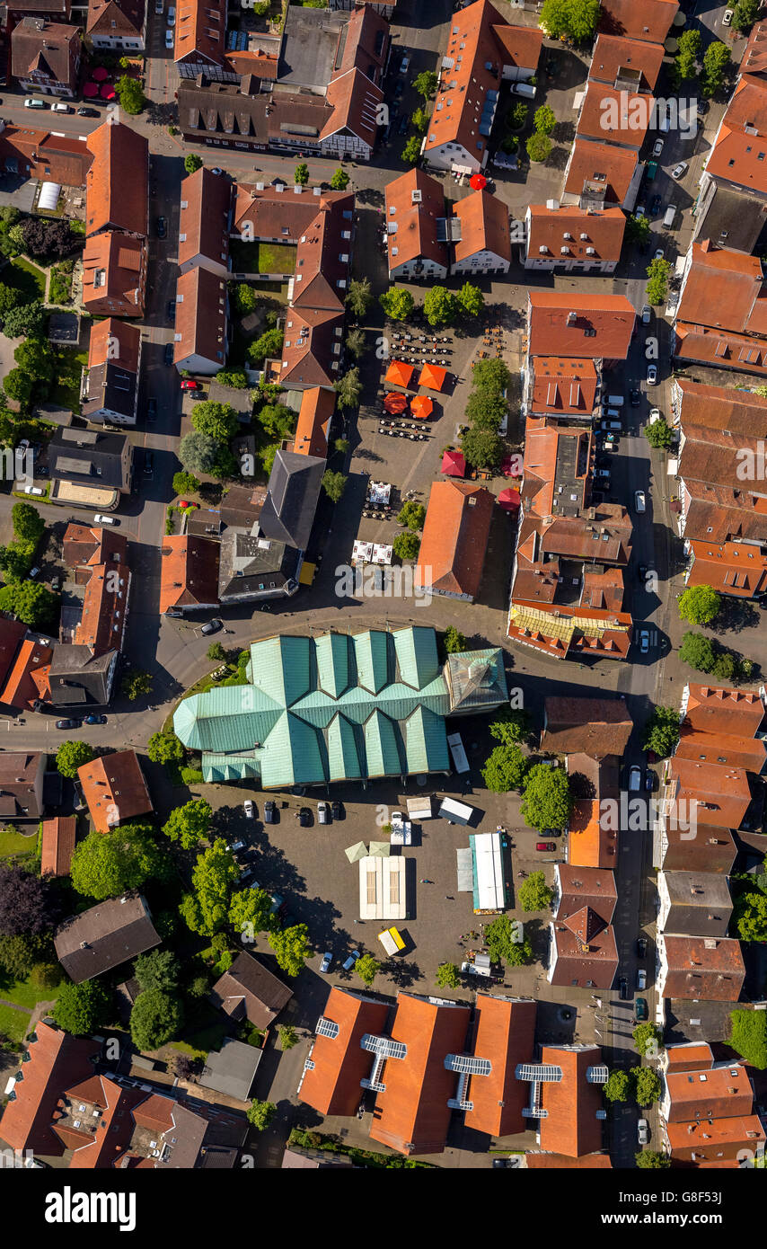 Vista aerea, panoramica del centro cittadino di Wiedenbrück con il san Aegidiuskirche Wiedenbruck, Rheda-Wiedenbrück, East Westfalia,, Foto Stock