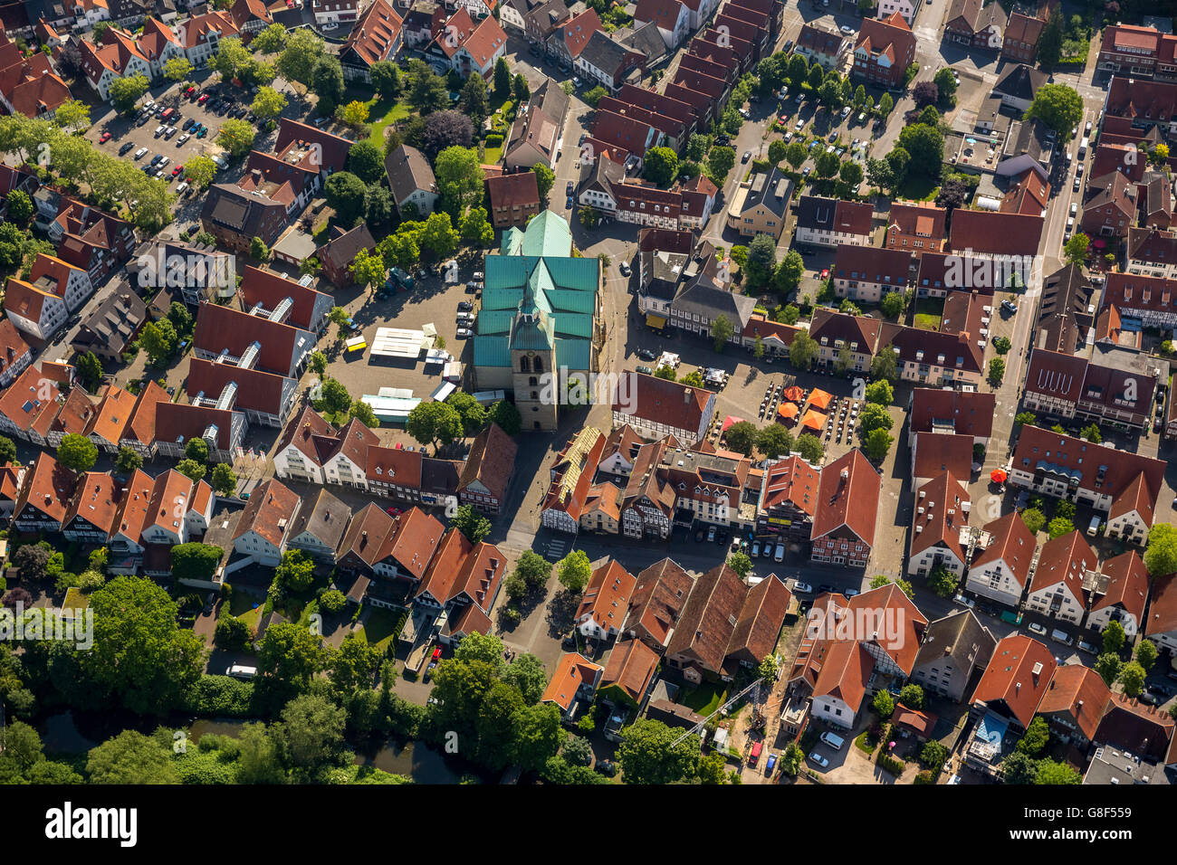 Vista aerea, panoramica del centro cittadino di Wiedenbrück con il san Aegidiuskirche Wiedenbruck, Rheda-Wiedenbrück, Foto Stock