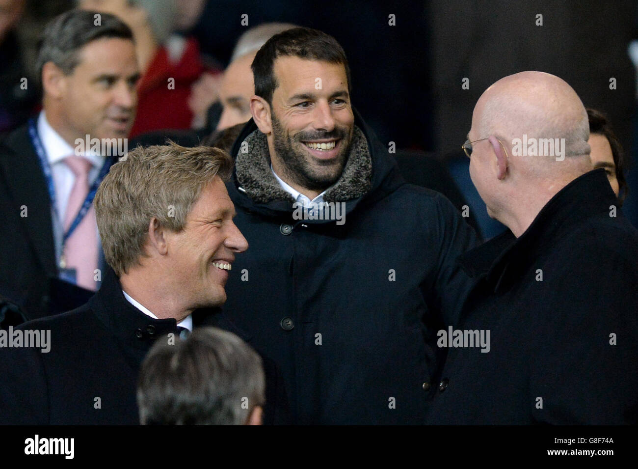 Manchester United / PSV Eindhoven - UEFA Champions League - Gruppo B - Old Trafford. Ruud Van Nistelrooy (al centro) negli stand prima della partita della UEFA Champions League a Old Trafford, Manchester. Foto Stock