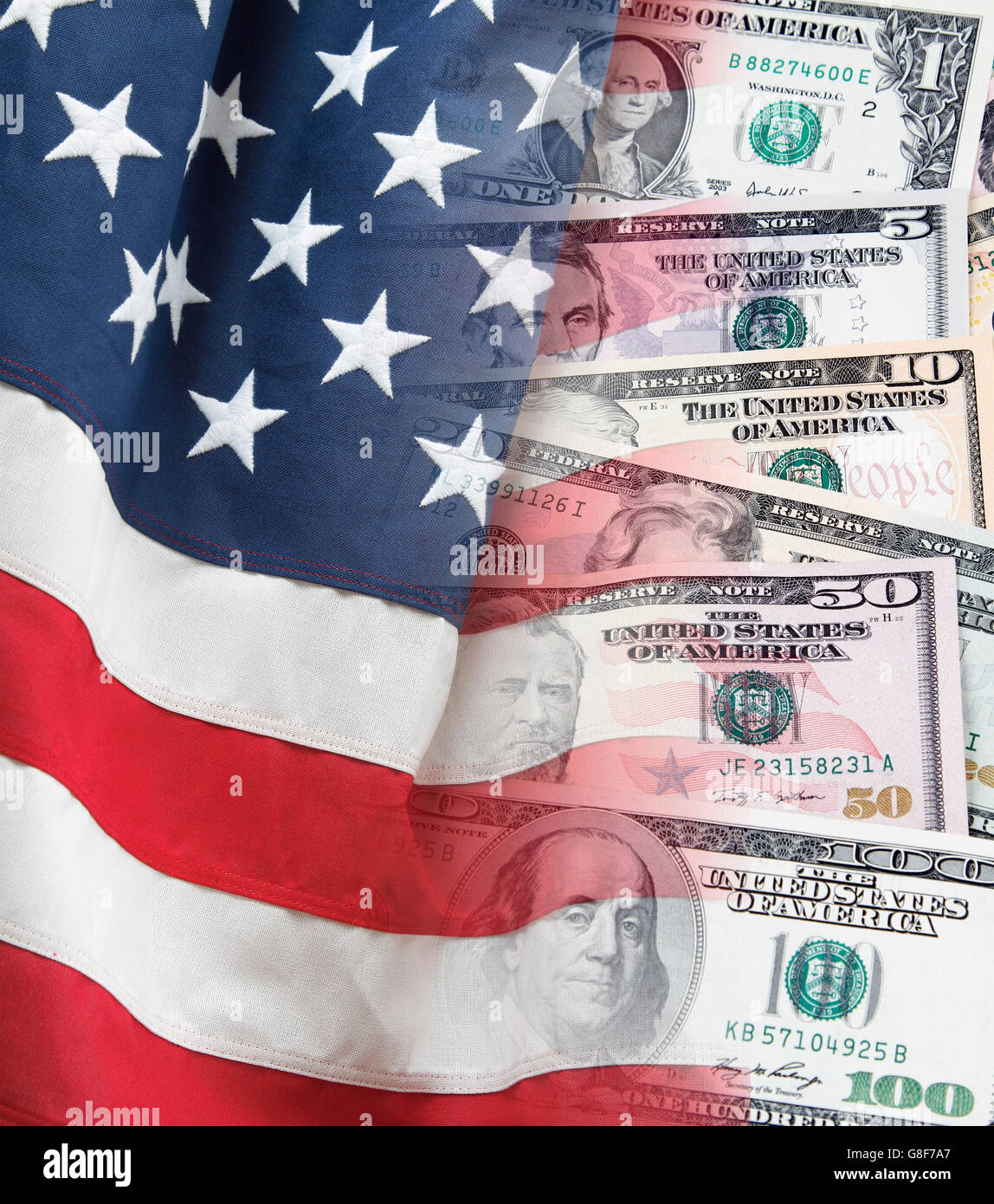 Bandiera americana sulle banconote assortiti Foto Stock