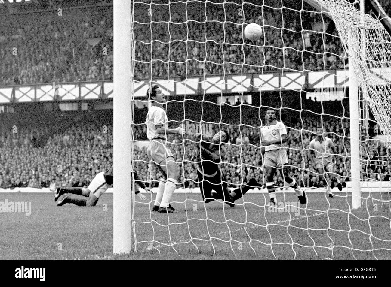 Calcio - Coppa del Mondo di calcio Inghilterra 1966 - Gruppo tre - Portogallo v Brasile - Goodison Park Foto Stock