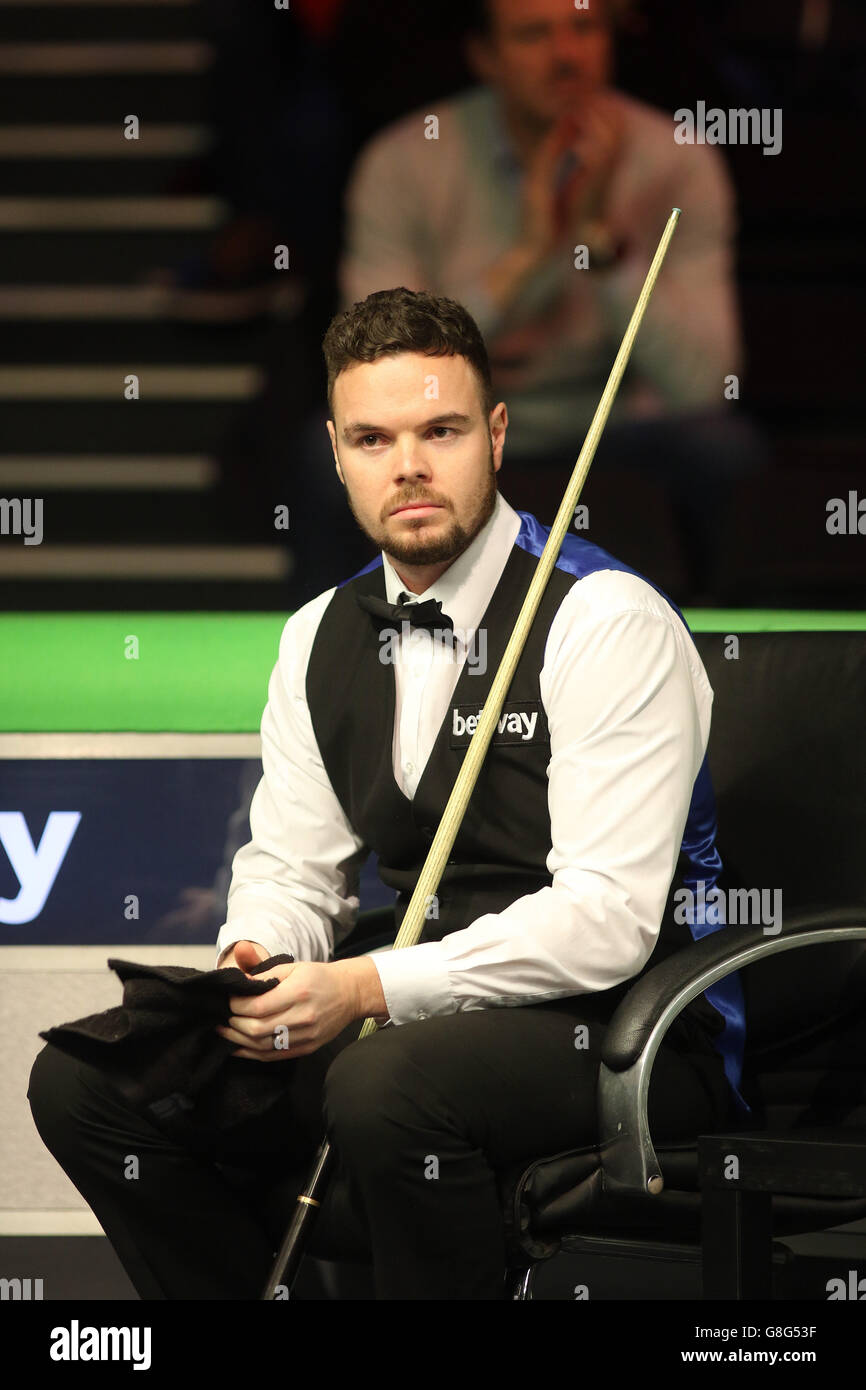 Jamie Cope di Stoke on Trent durante il quinto giorno del Betway UK Snooker Championship 2015 allo York Barbican, York. PREMERE ASSOCIAZIONE foto. Data immagine: Domenica 29 novembre 2015. Vedi la storia di PA SNOOKER York. Il credito fotografico dovrebbe essere: Richard Sellers/PA Wire. Foto Stock