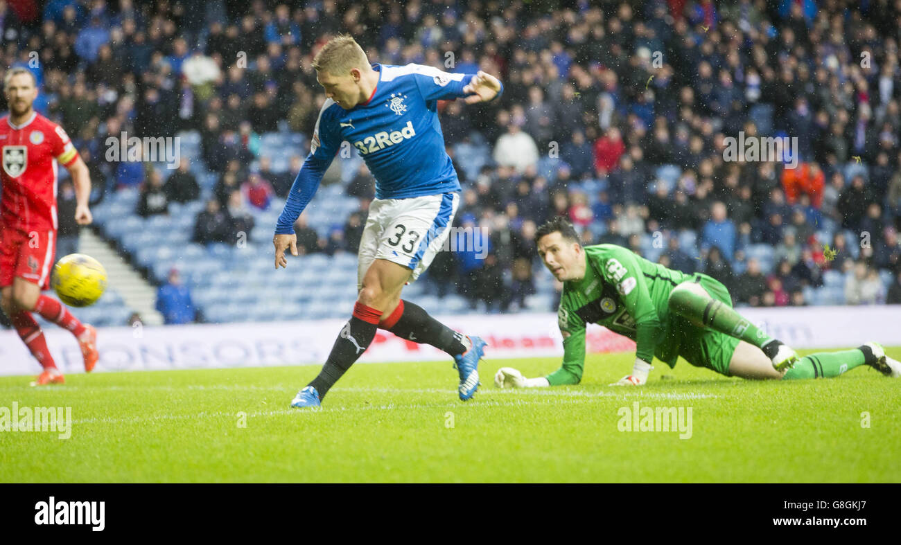 Rangers / St Mirren - Petrofac Training Coppa scozzese - semifinale - Ibrox. Martyn Waghorn di Rangers perde un'occasione durante la Petrofac Training Scottish Cup, partita semifinale a Ibrox, Glasgow. Foto Stock