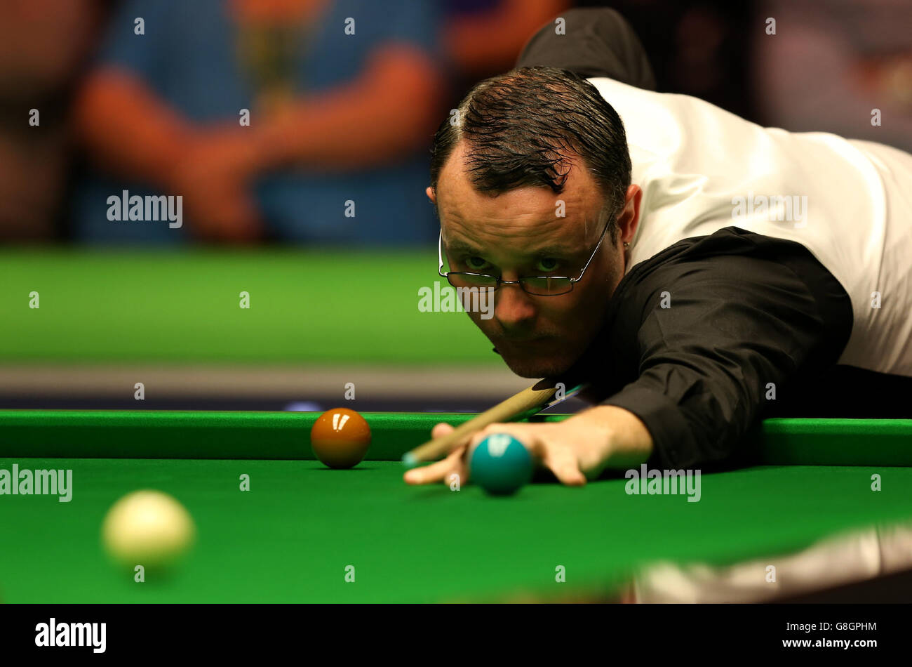 Martin Gould in azione contro Joe Swail durante il 9° giorno del Betway UK Snooker Championship 2015 allo York Barbican, York. PREMERE ASSOCIAZIONE foto. Data immagine: Giovedì 3 dicembre 2015. Vedi la storia di PA SNOOKER York. Il credito fotografico dovrebbe essere: Simon Cooper/PA Wire Foto Stock