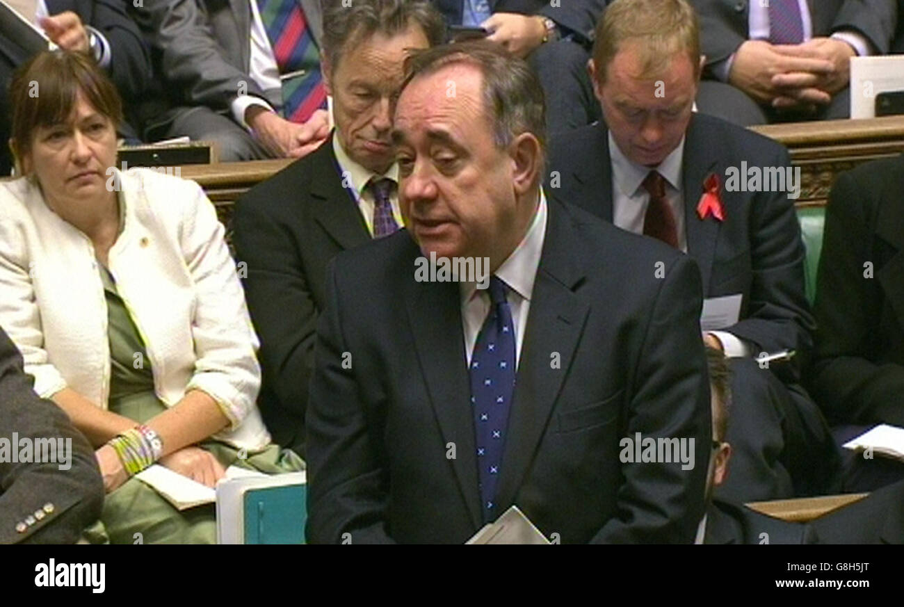Alex Salmond ha parlato durante il dibattito alla Camera dei Comuni sull'estensione della campagna di bombardamento contro lo Stato islamico alla Siria. Foto Stock
