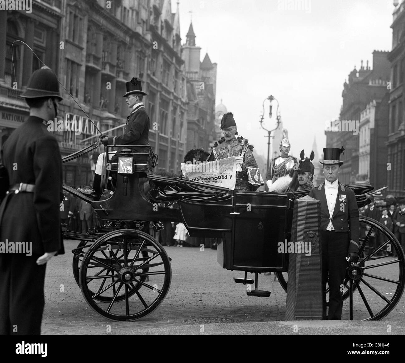 Annuncio data annunciata per il King George V - Londra Foto Stock