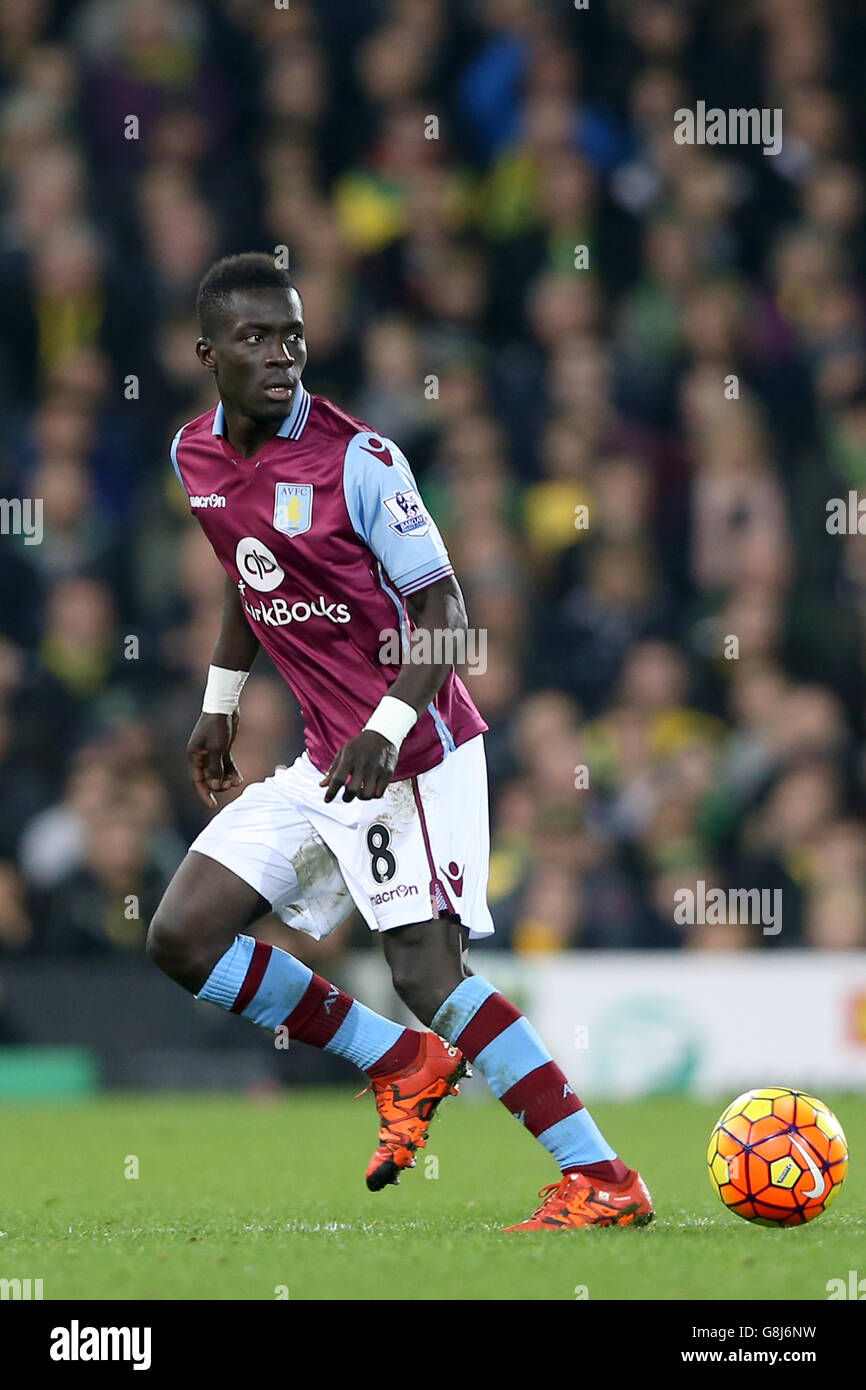 Norwich City / Aston Villa - Barclays Premier League - Carrow Road. Aston Villa's Idrissa Gueye Foto Stock