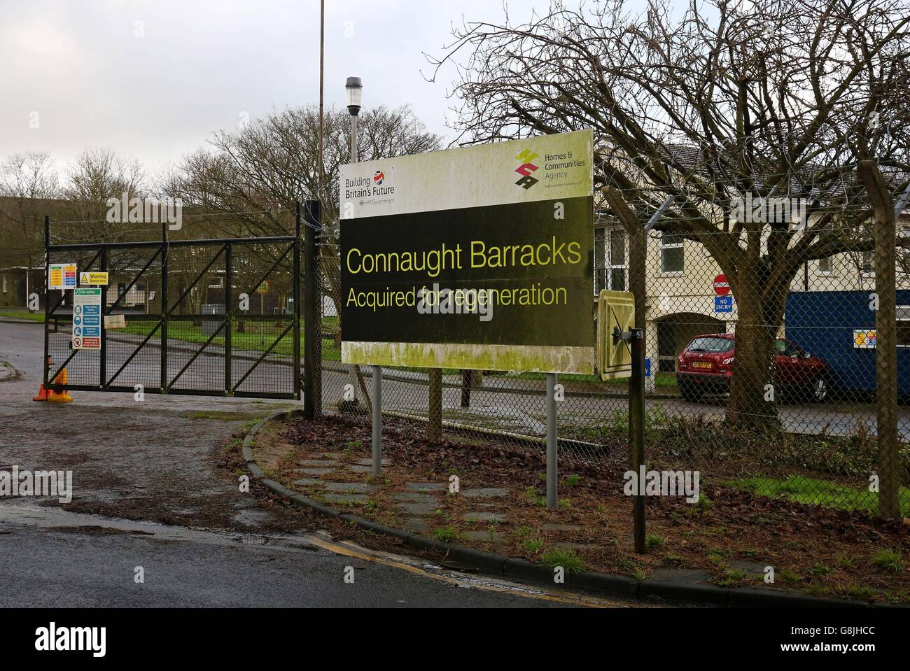 Una visione dell’ex caserma Connaught a dover, Kent, che verrà utilizzata insieme ad altri quattro siti per un progetto pilota governativo, mentre il primo ministro David Cameron annuncia un piano per commissionare direttamente più di 10,000 nuove case su terreni pubblici. Foto Stock