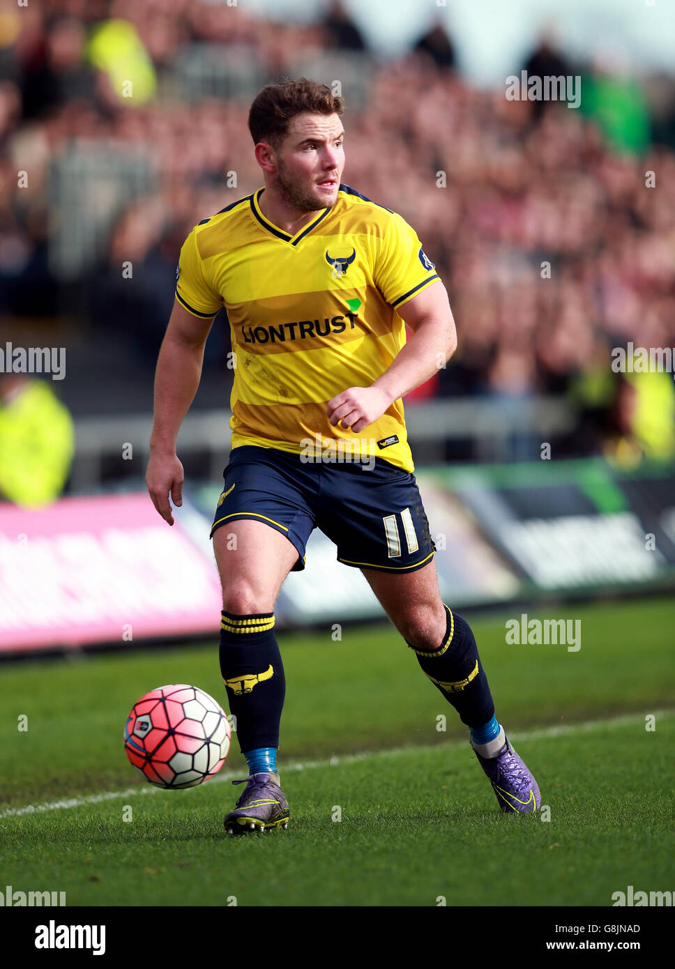 Oxford United's Alex MacDonald durante la Emirates fa Cup, terza partita al Kassam Stadium di Oxford. Foto Stock