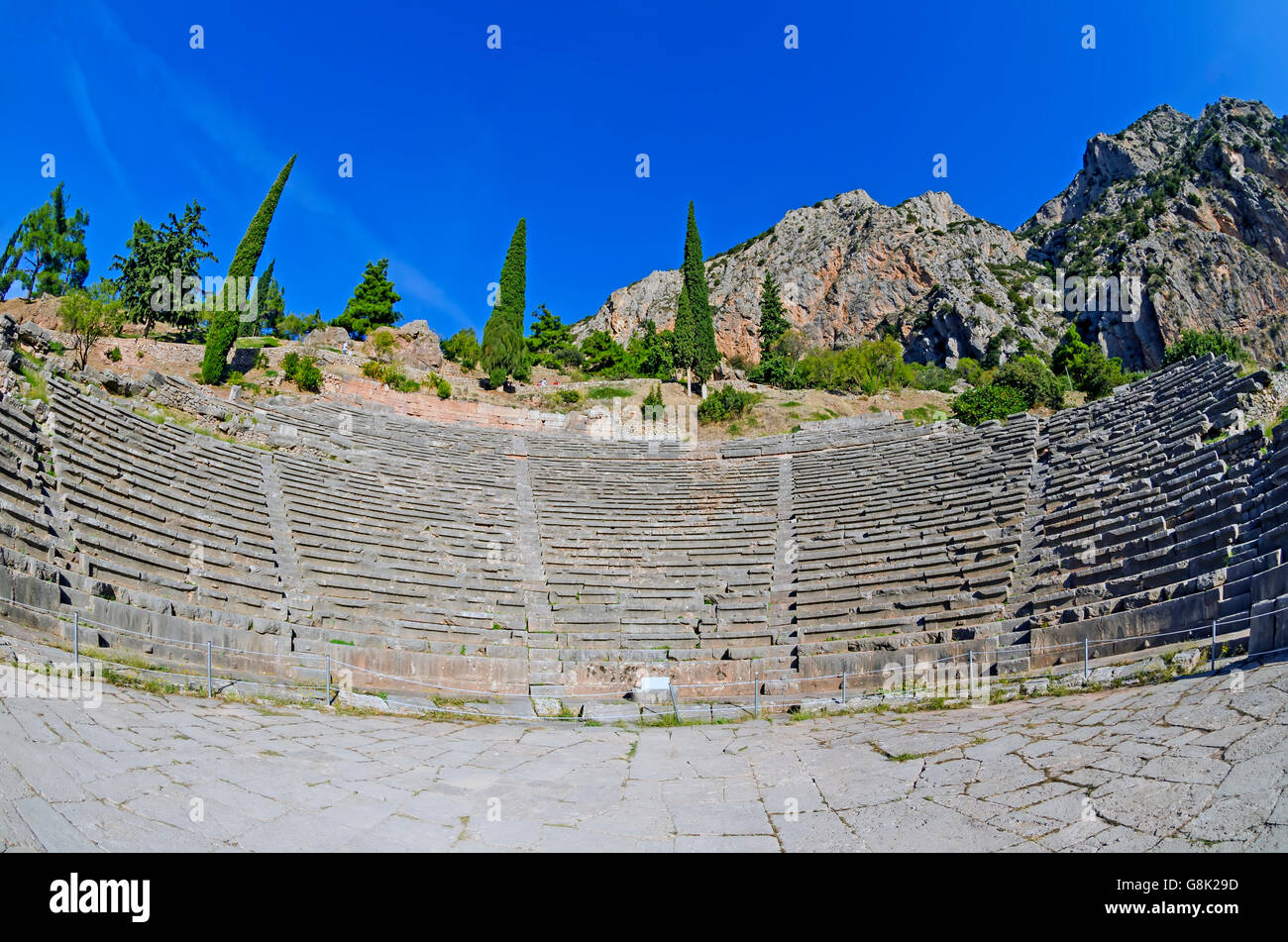 Teatro Delphi con 35 righe può ospitare 5000 spettatori al sito archeologico di Delfi Grecia Foto Stock