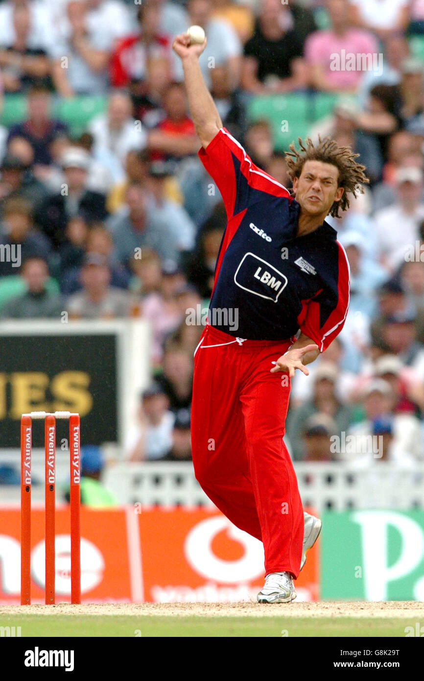 Cricket - Twenty20 Cup - Semifinale - Lancashire Lightning / Surrey Lions - The Brit Oval. Andrew Symonds, Lancashire Lightning Foto Stock