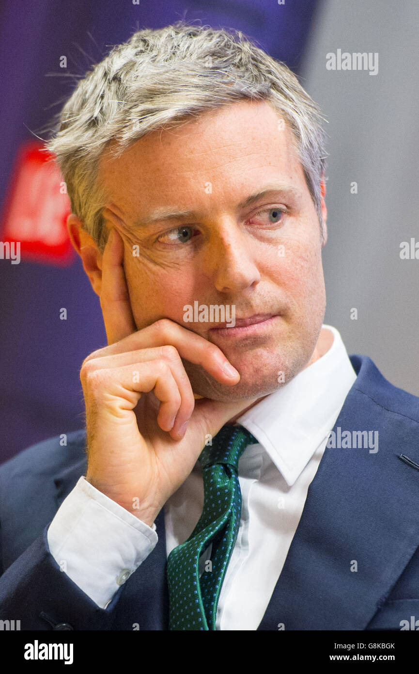 Il candidato conservatore del sindaco di Londra Zac Goldsmith al dibattito "perché dovrei essere sindaco di Londra domani", presso la London School of Economics di Londra. Foto Stock