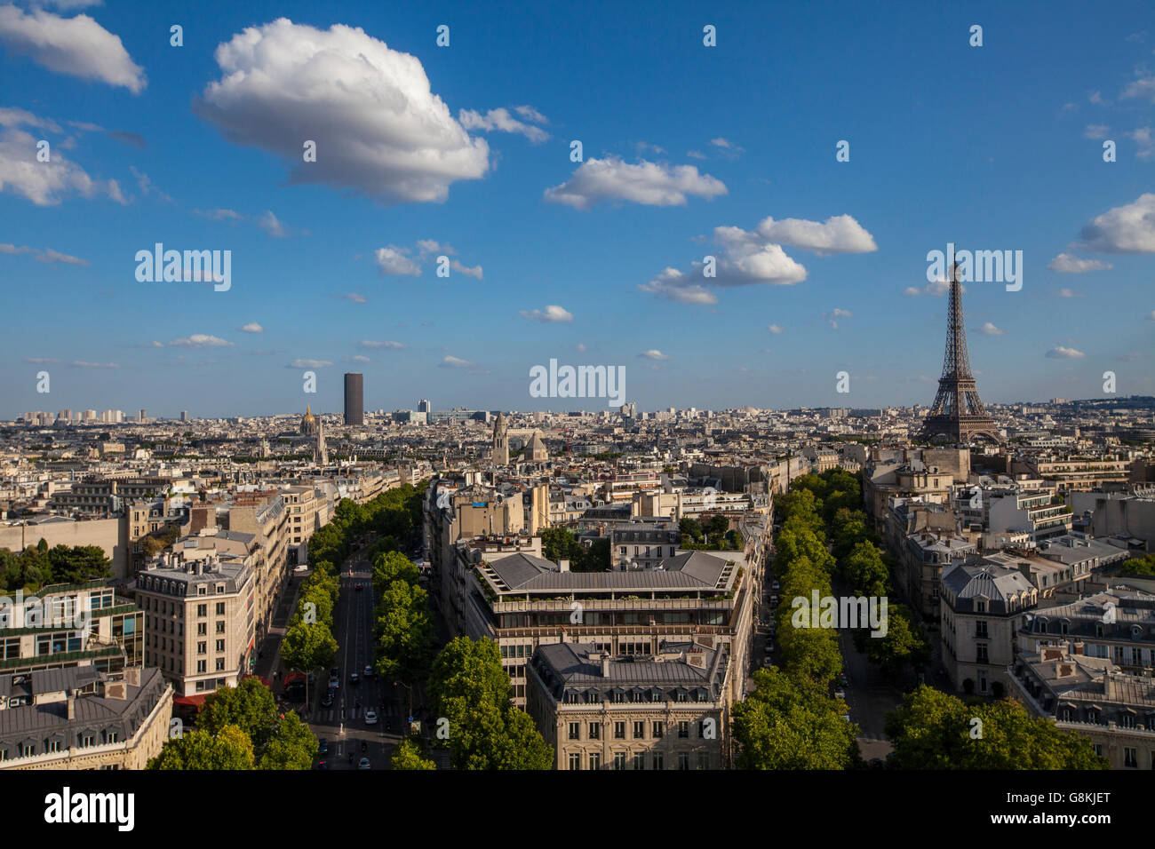 Vista dall'Arc de Triomphe de l Étoile su Avenue des Champs-Élysées e