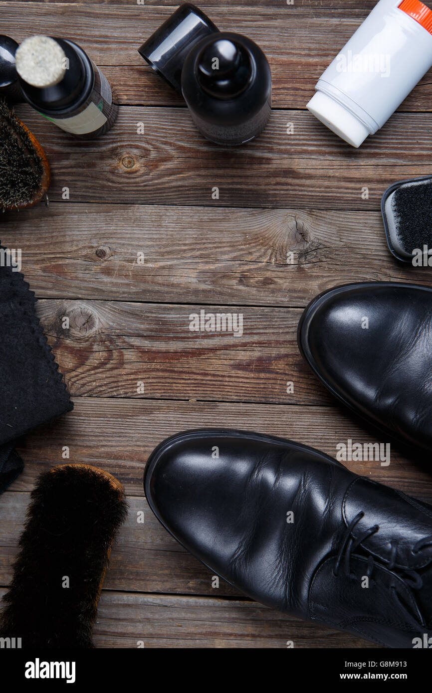 Spazzole, cera, scarpe, accessori Foto Stock