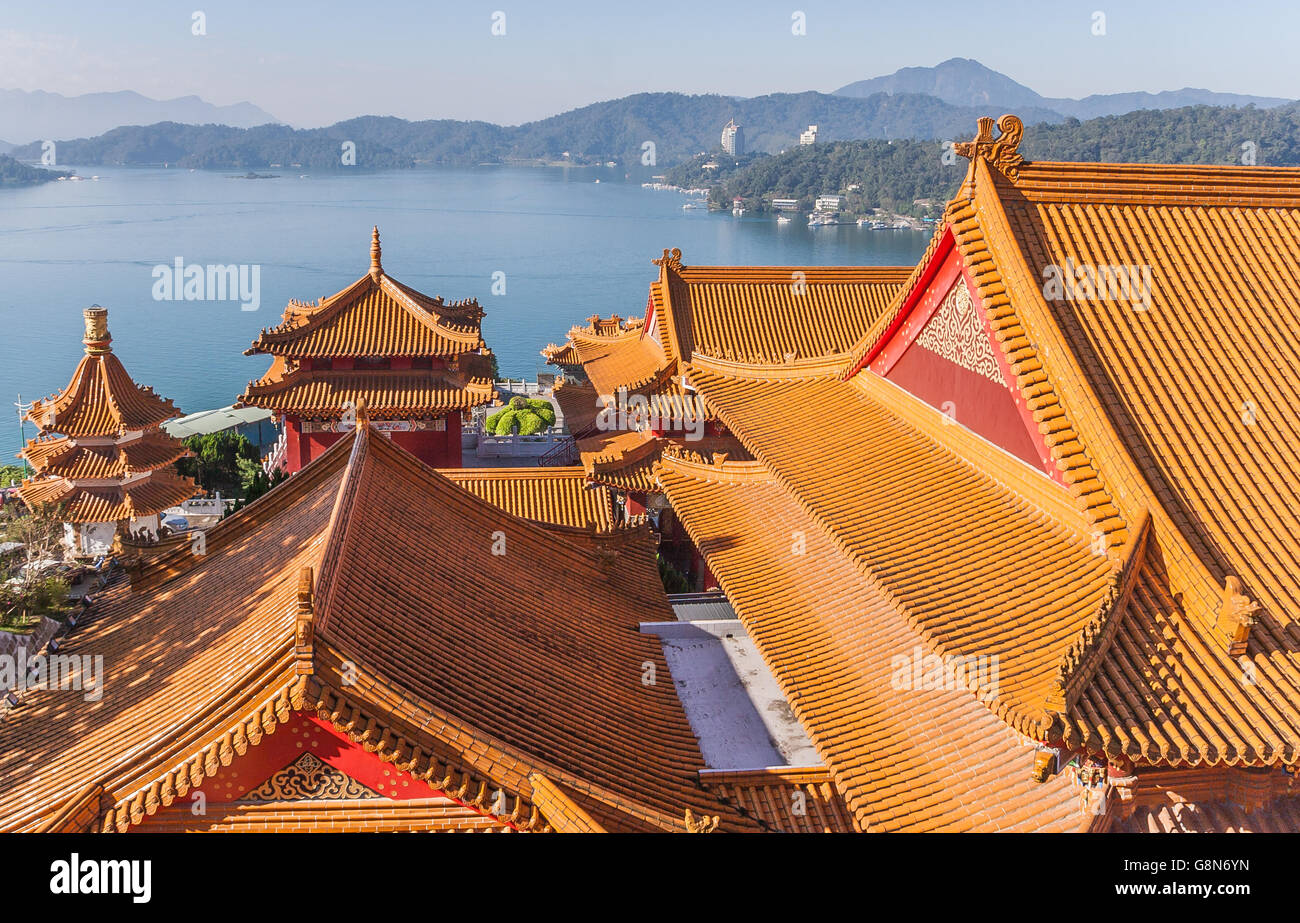 Vista dalla cima del tempio Wenwu al Sole Luna Lago, Taiwan Foto Stock