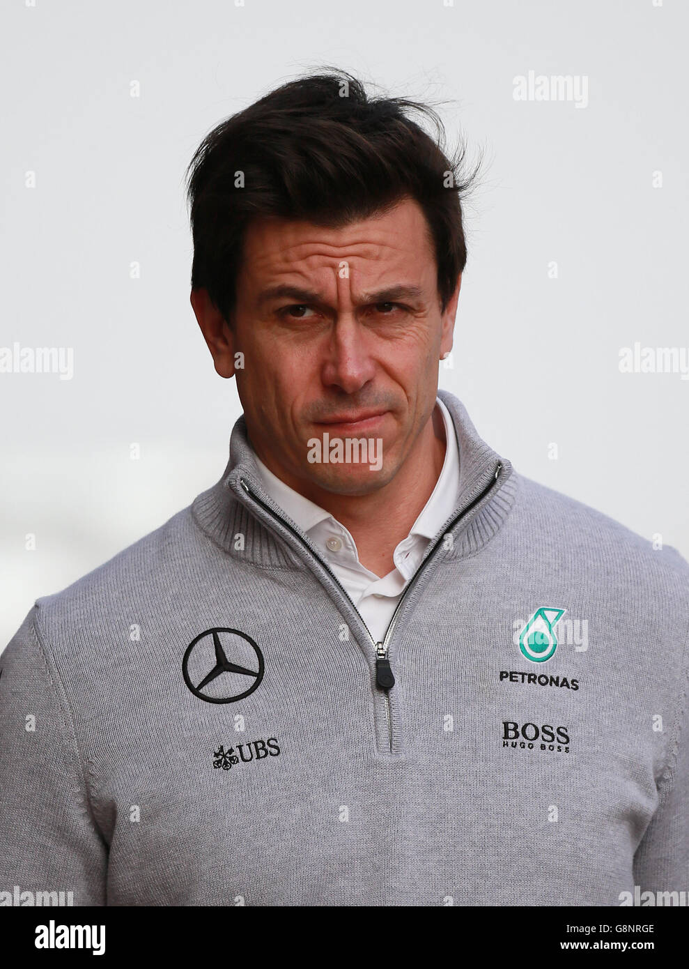 Il principio del team Mercedes Toto Wolff durante la prima giornata di test al Circuit de Catalunya, Barcellona. Foto Stock