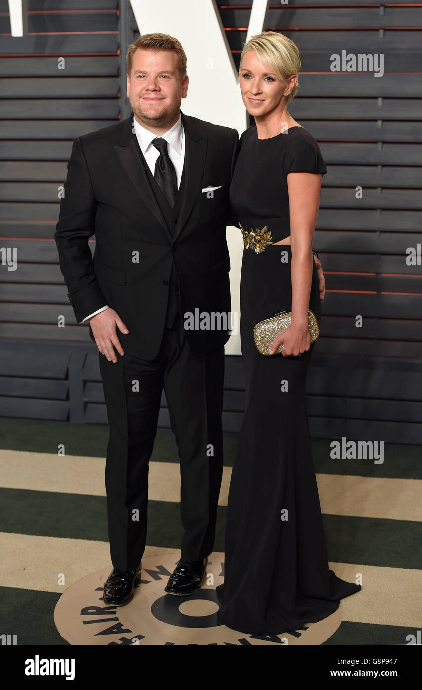James Corden e Julia Carey in arrivo al Vanity Fair Oscar Party a Beverly Hills, Los Angeles, CA, USA, febbraio 28, 2016. PREMERE ASSOCIAZIONE foto. Data immagine: Domenica 28 febbraio 2016. Guarda gli Oscar SHOWBIZ della storia di PA. Il credito fotografico deve essere: Filo PA/filo PA Foto Stock