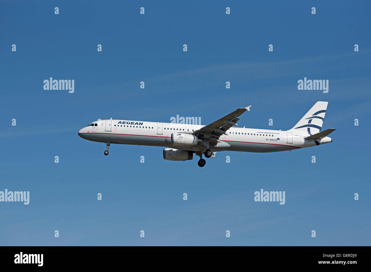 Mar Egeo Airbus 321-232 Registrazione SX-DVO10,491 SCO Foto Stock