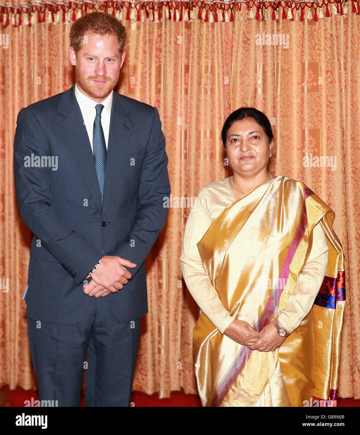 Il principe Harry incontra il presidente del Nepal Bidya Devi Bhanari a Rashtrapati Bhavan (Palazzo Presidenziale) a Kathmandu, durante il secondo giorno del suo tour in Nepal. Foto Stock