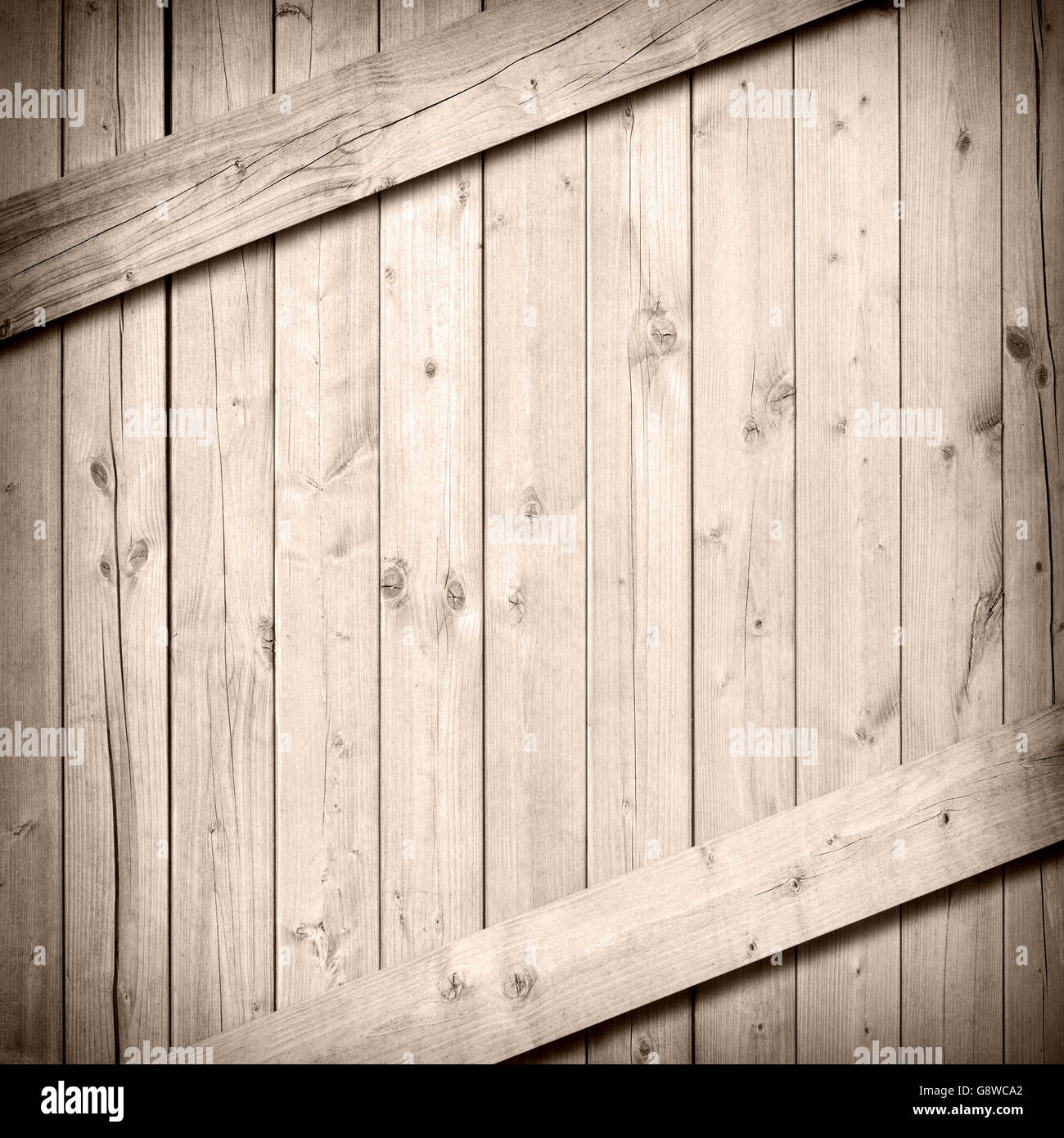 In legno marrone chiaro di parete o di pavimento con superficie verticale e diagonale di tavole Foto Stock