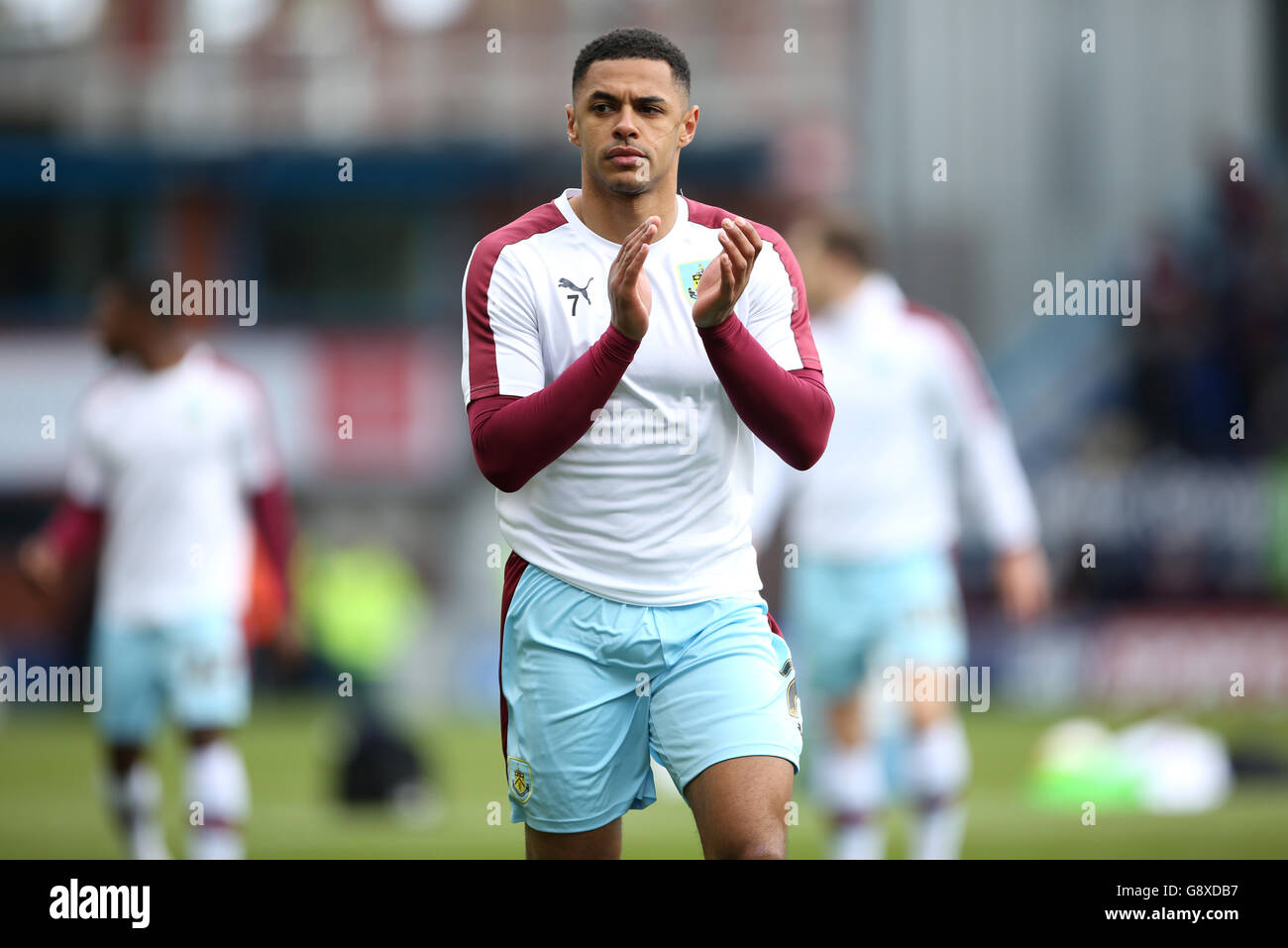 Burnley / Queens Park Rangers - Campionato Sky Bet - Turf Moor. Andre Grey di Burnley si riscalda prima della partita del campionato Sky Bet al Turf Moor di Burnley. Foto Stock