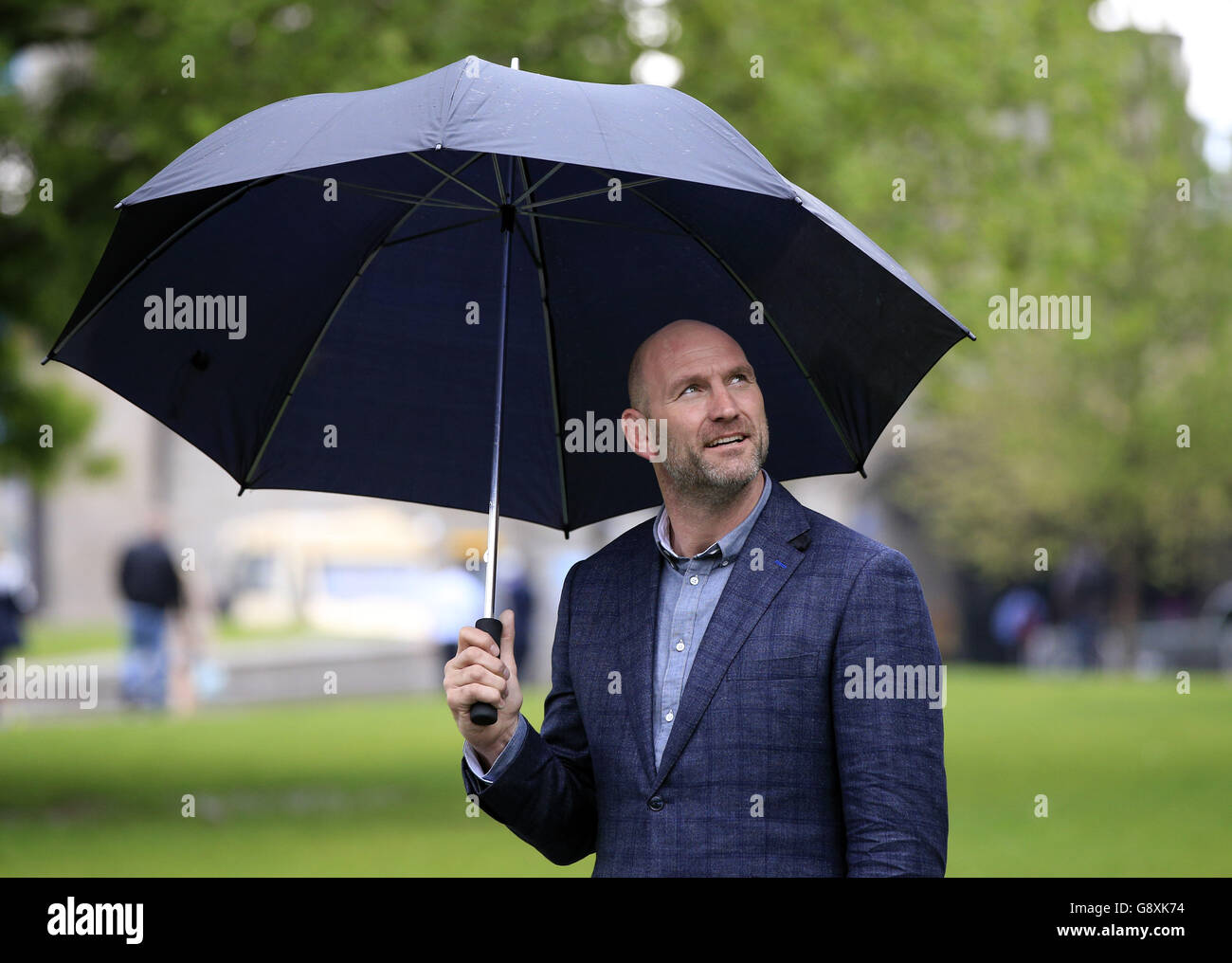 Lawrence Dallaglio durante una foto call per lanciare il Samsung Slider, una fila personalizzata di quattro posti che viaggia su e giù un campo da rugby da TRY line a TRY line su una pista di 80 m, raggiungendo velocità fino a 20 mph. Foto Stock