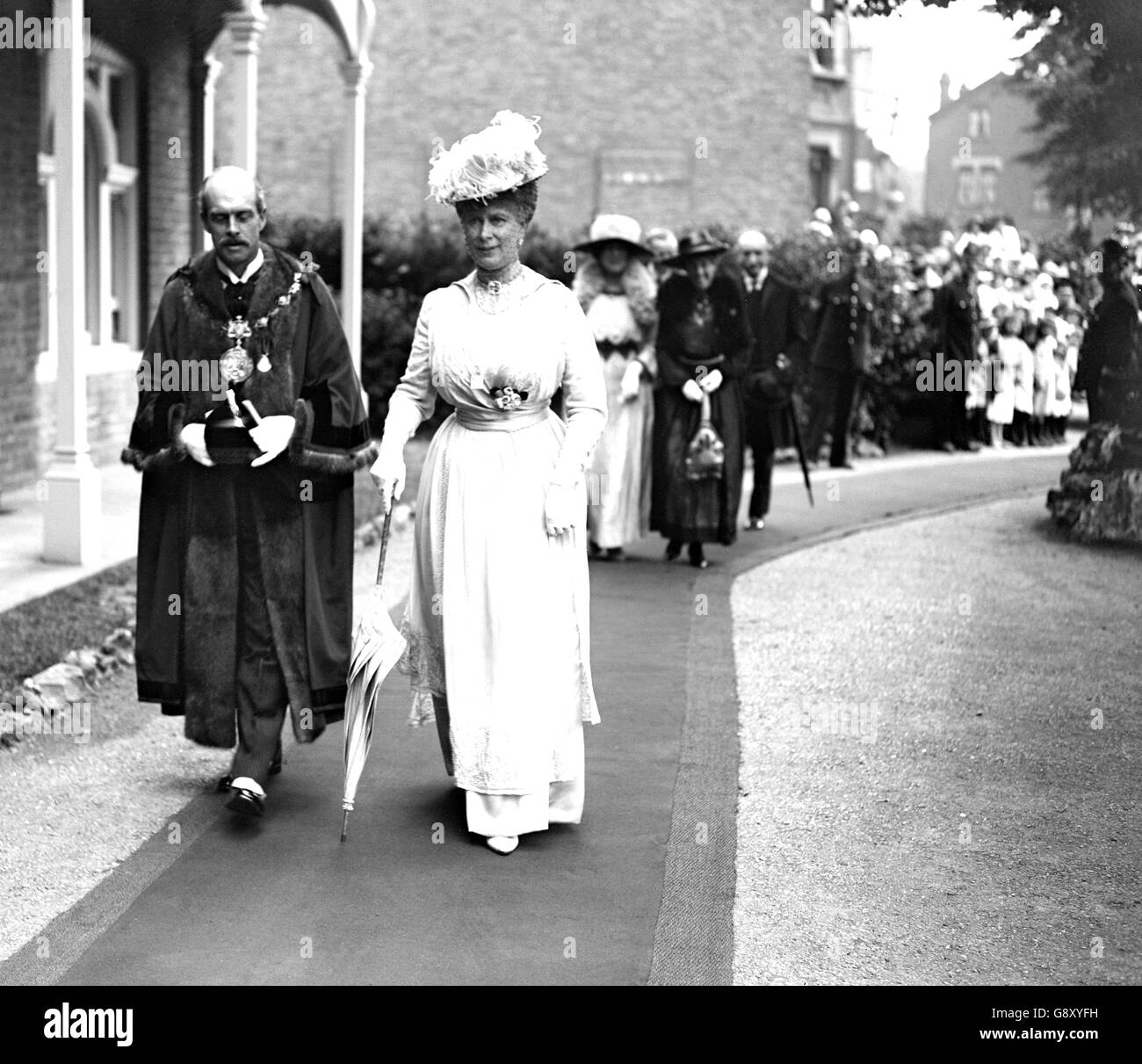 Regina Maria - Catford Maternity Home - 1918. Queen Mary visita Catford Maternity Home. Foto Stock