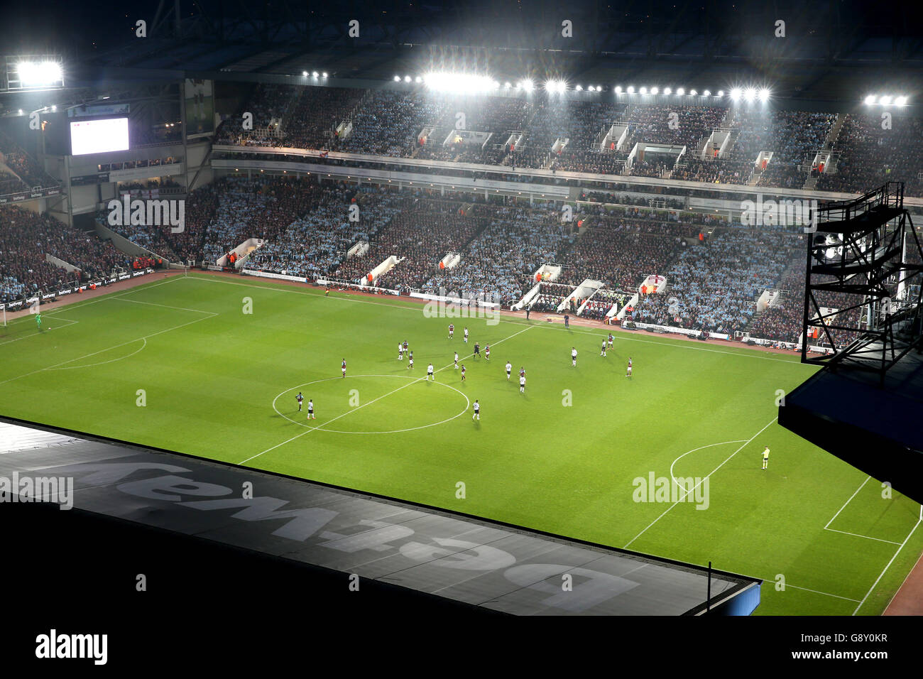 Una visione generale della partita tra West Ham United e Manchester United durante l'ultima partita della Barclays Premier League giocata a Upton Park, Londra. Foto Stock